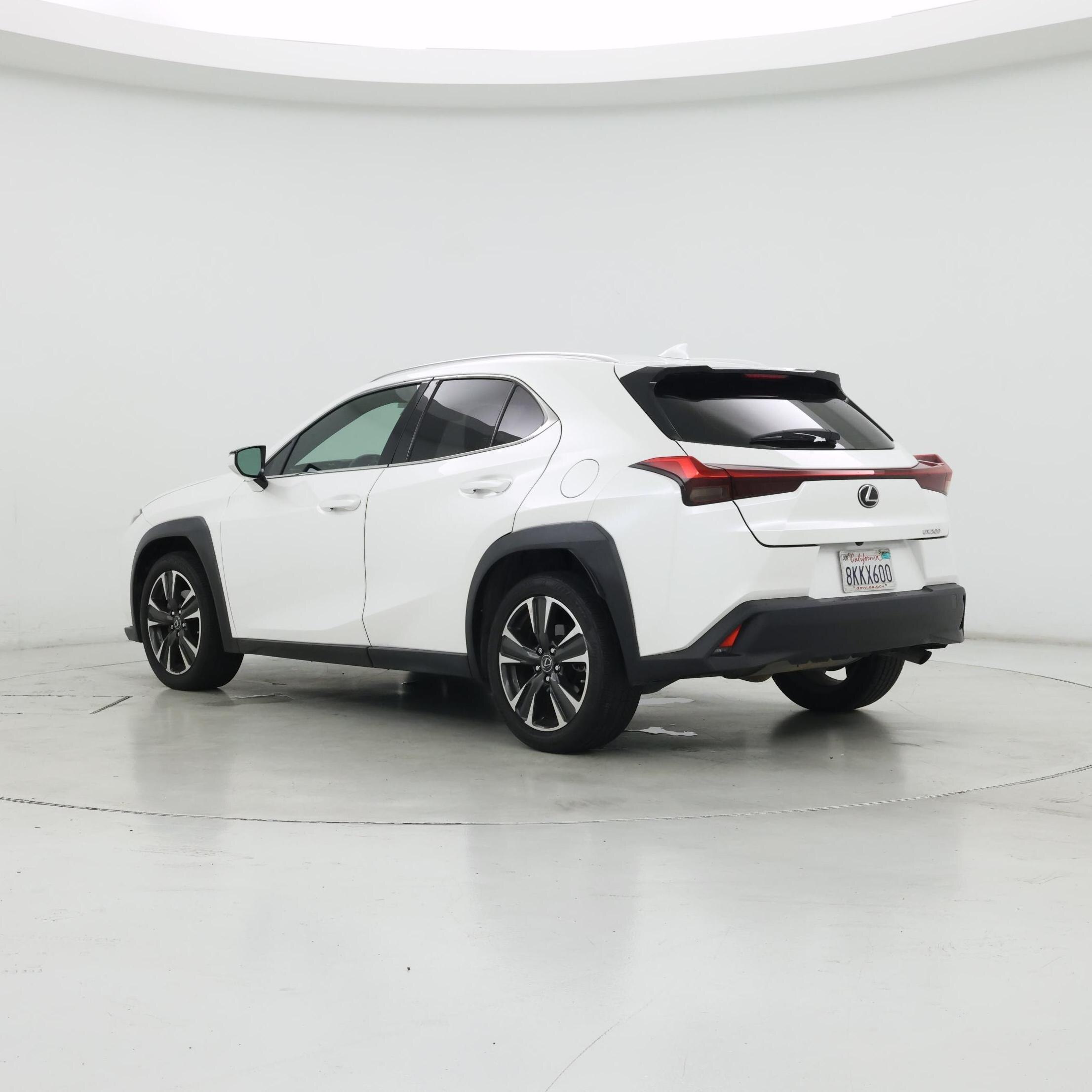 Thumbnail: 2019 Lexus UX - 2
