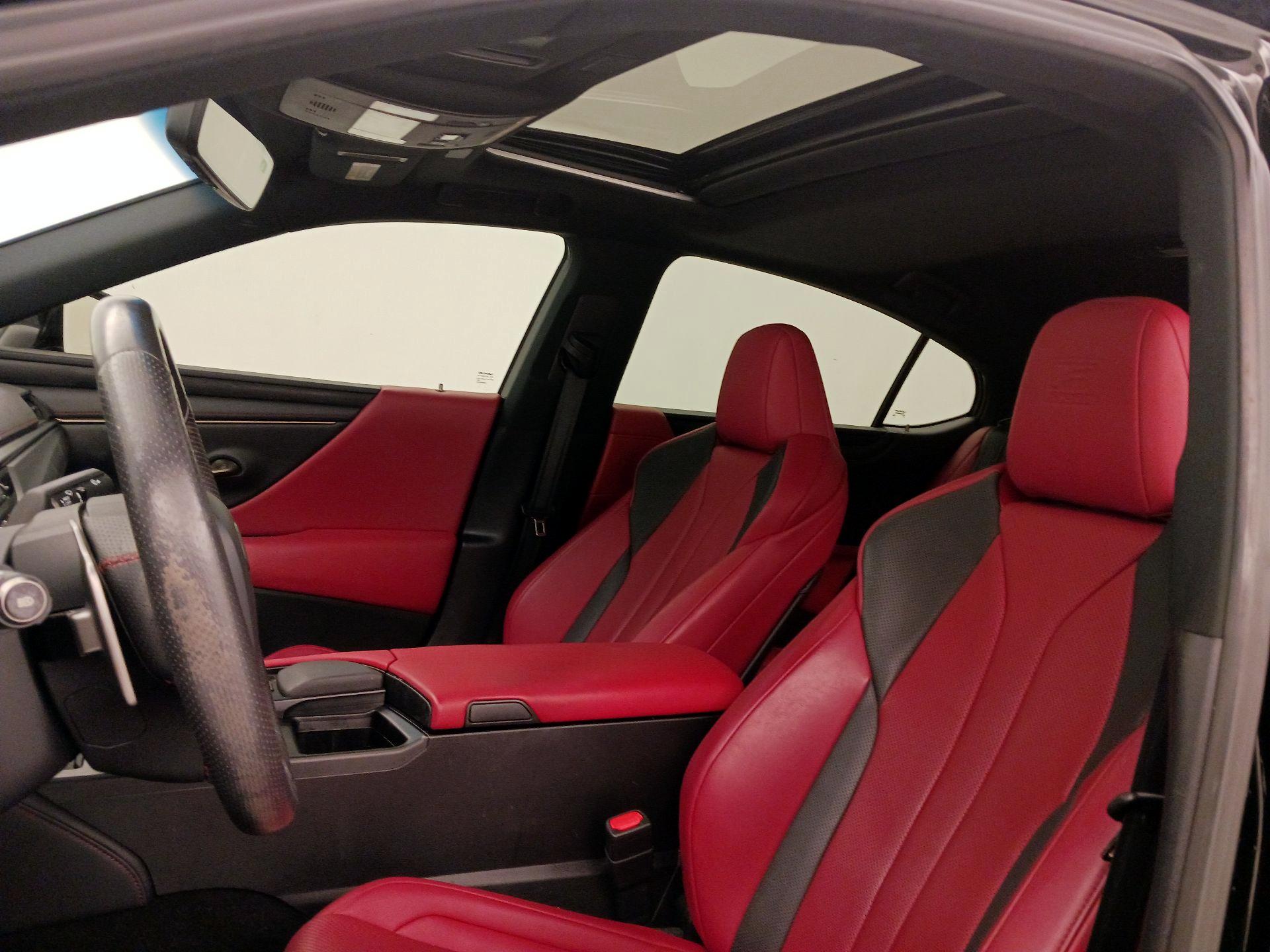 Thumbnail: 2020 Lexus ES - 19