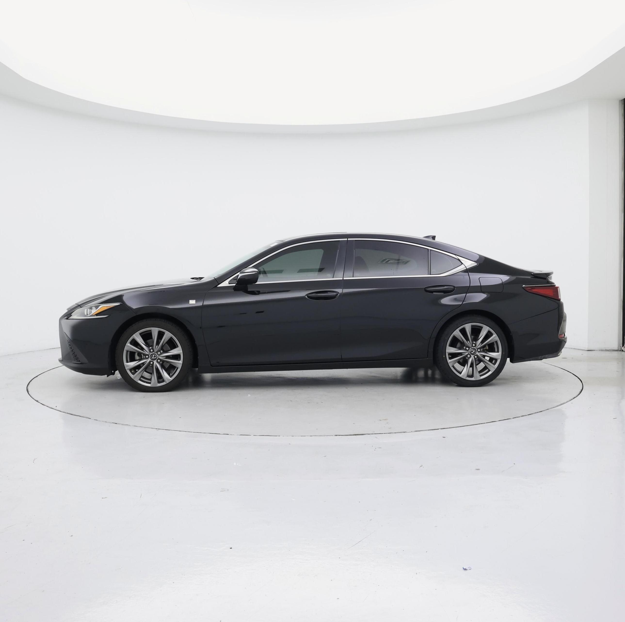 Thumbnail: 2020 Lexus ES - 3