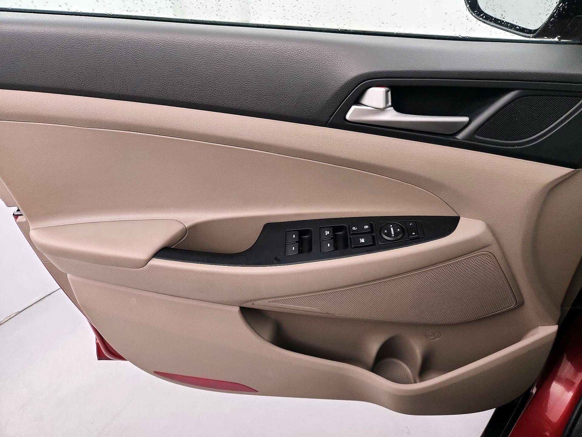 Thumbnail: 2021 Hyundai Tucson - 10