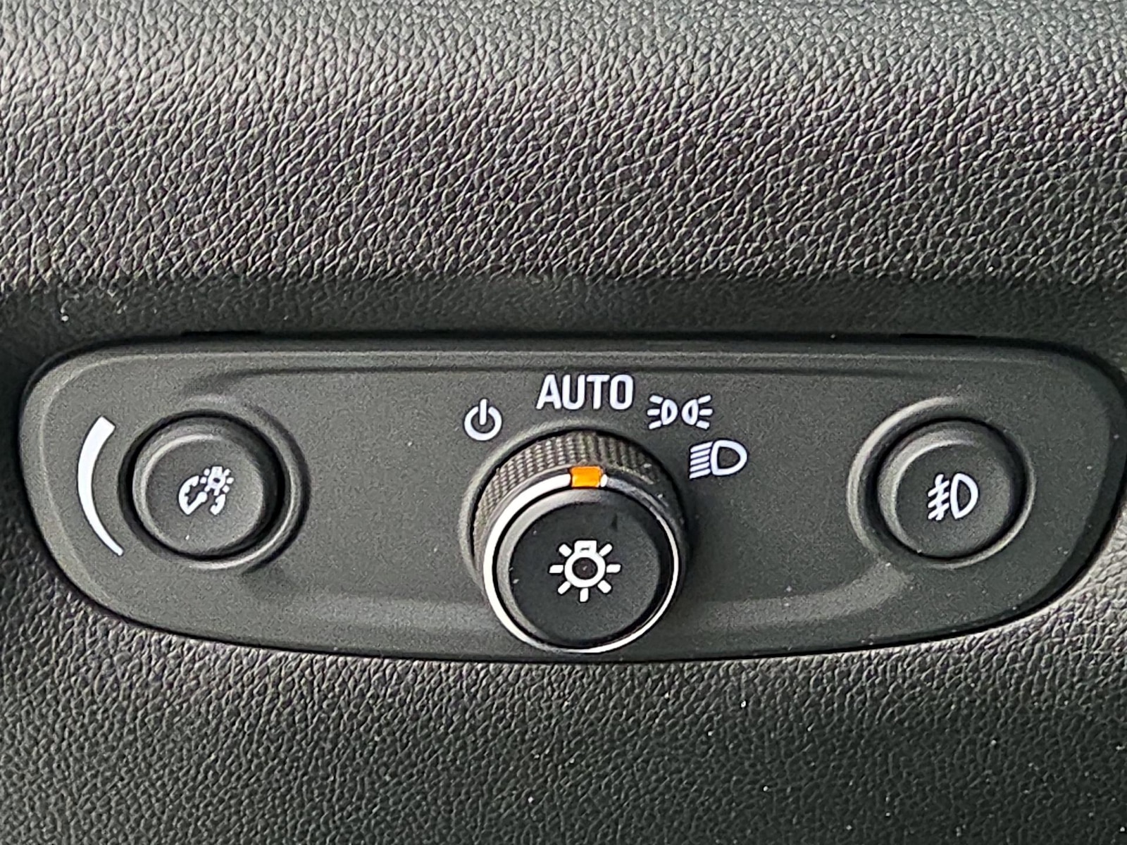 2019 Chevrolet Traverse 3LT - Photo 14