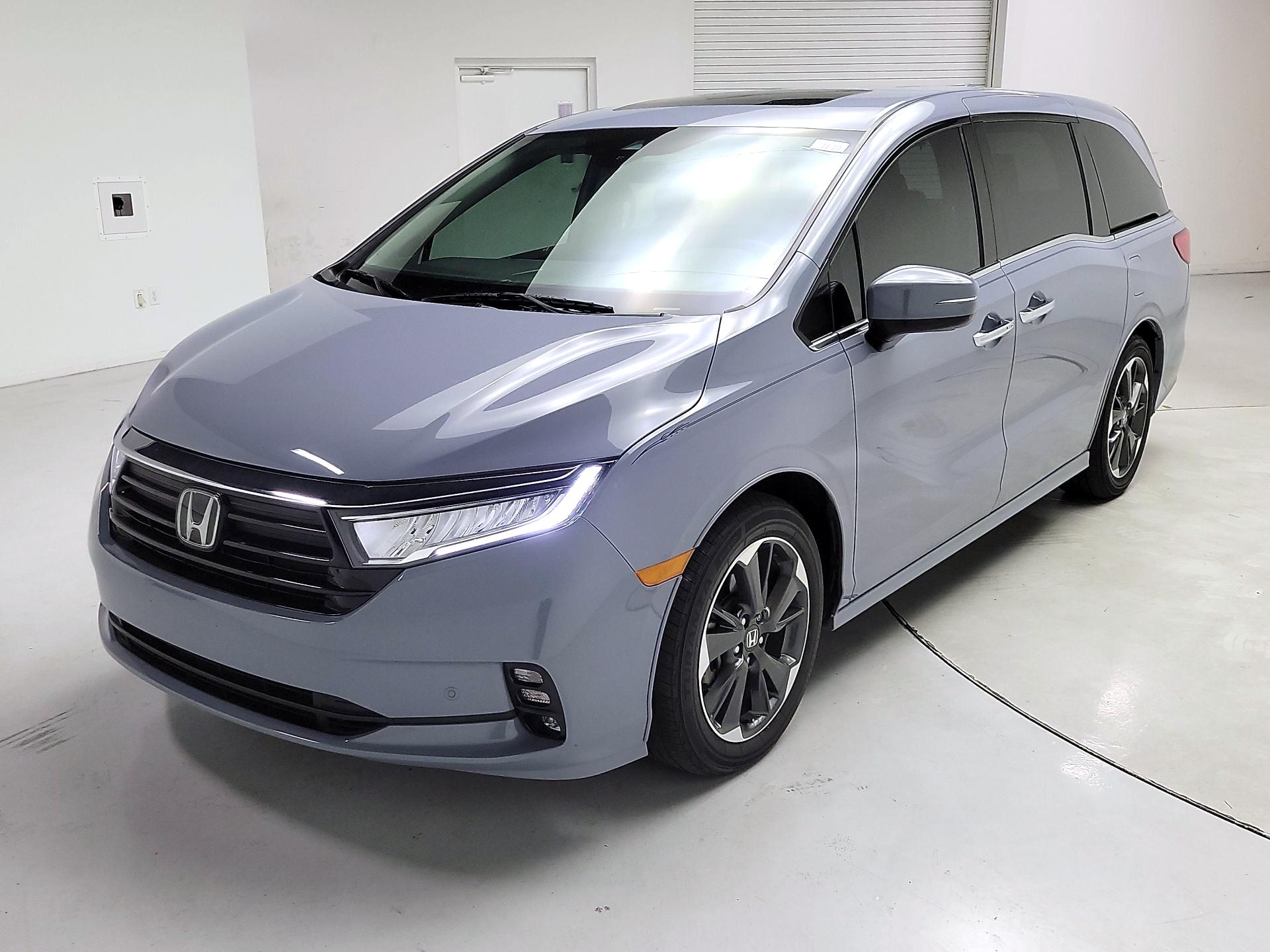 Thumbnail: 2023 Honda Odyssey - 3
