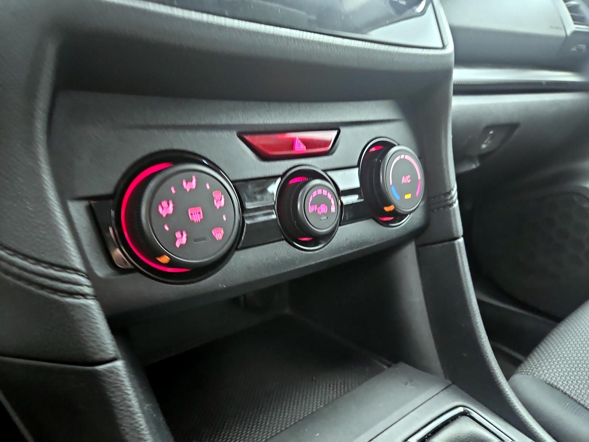 Thumbnail: 2019 Subaru Crosstrek - 17