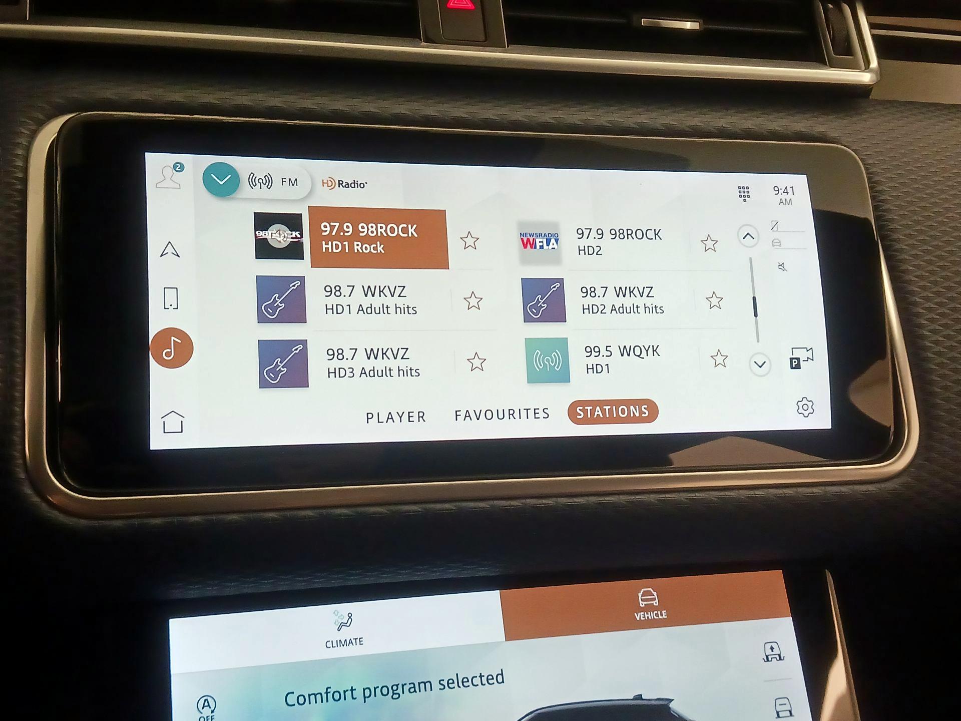Thumbnail: 2021 Land Rover Range Rover Velar - 16