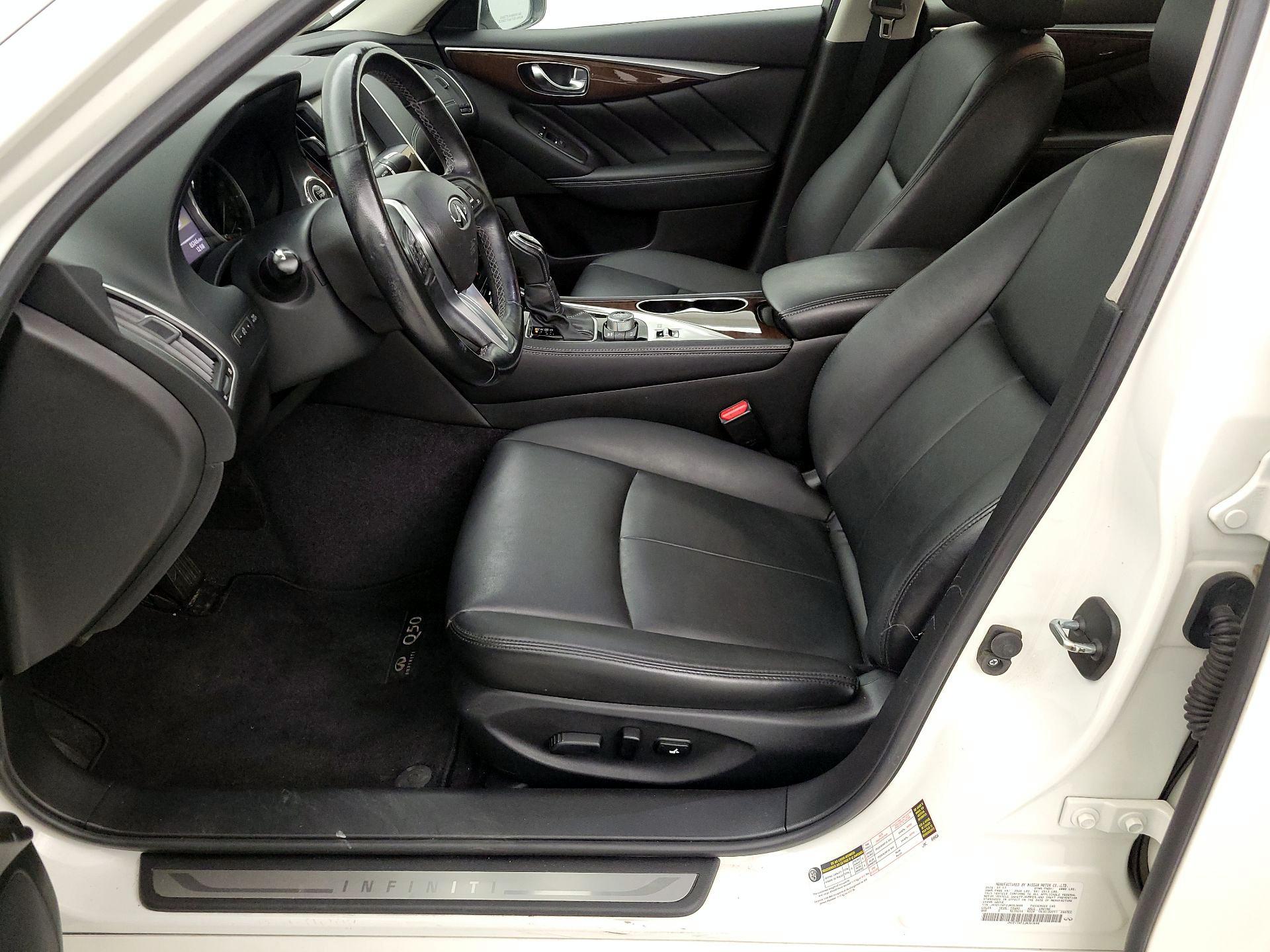 Thumbnail: 2018 INFINITI Q50 - 9