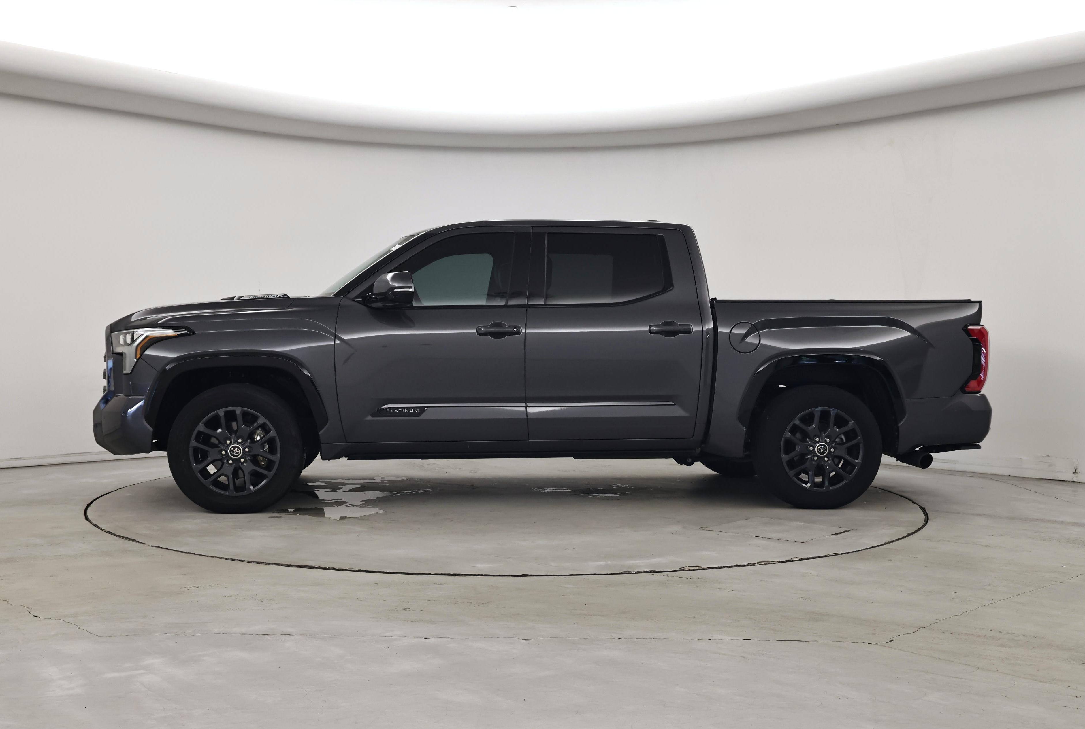Thumbnail: 2022 Toyota Tundra - 3