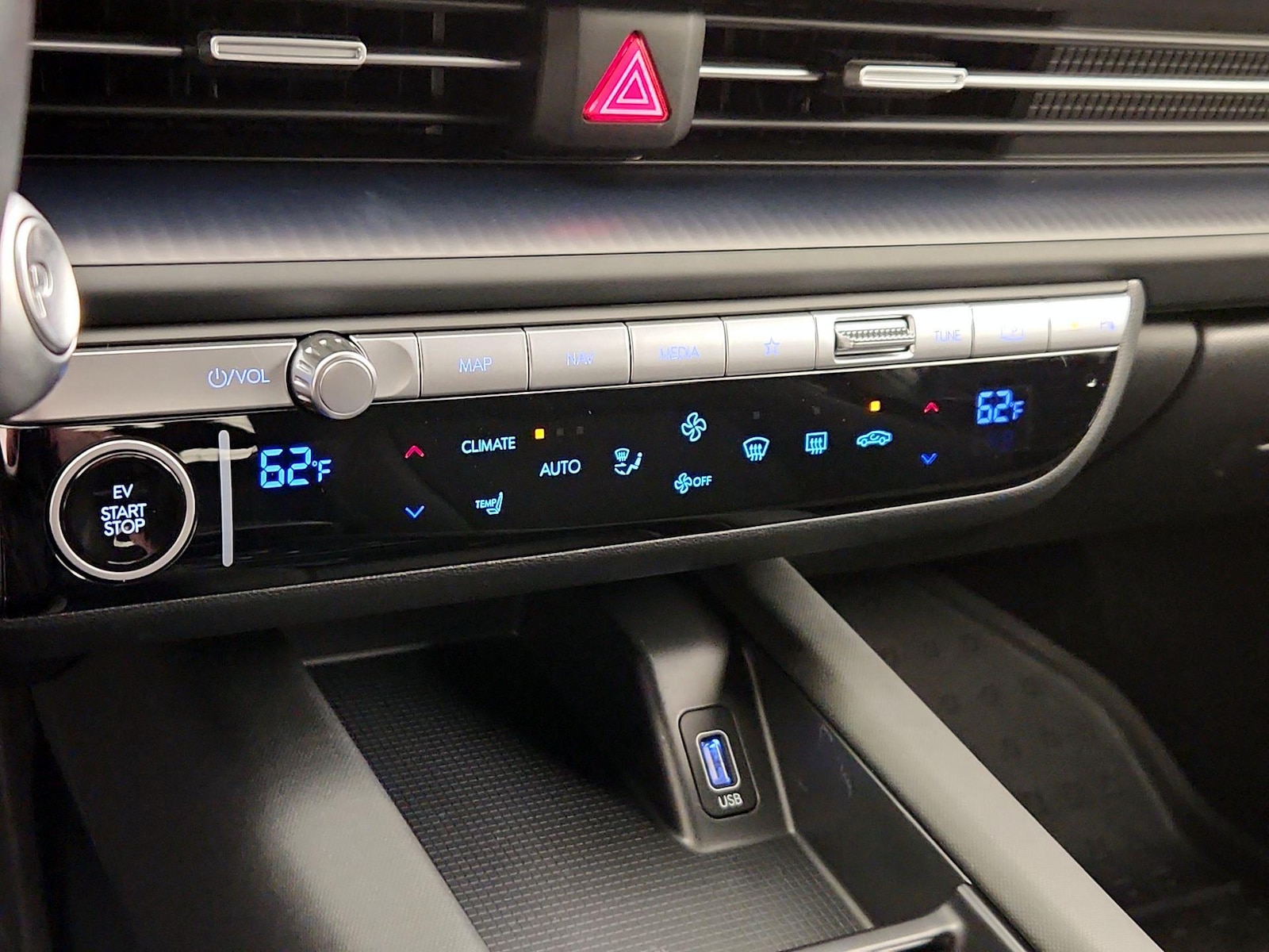 2025 Hyundai IONIQ 6 SE - Photo 18