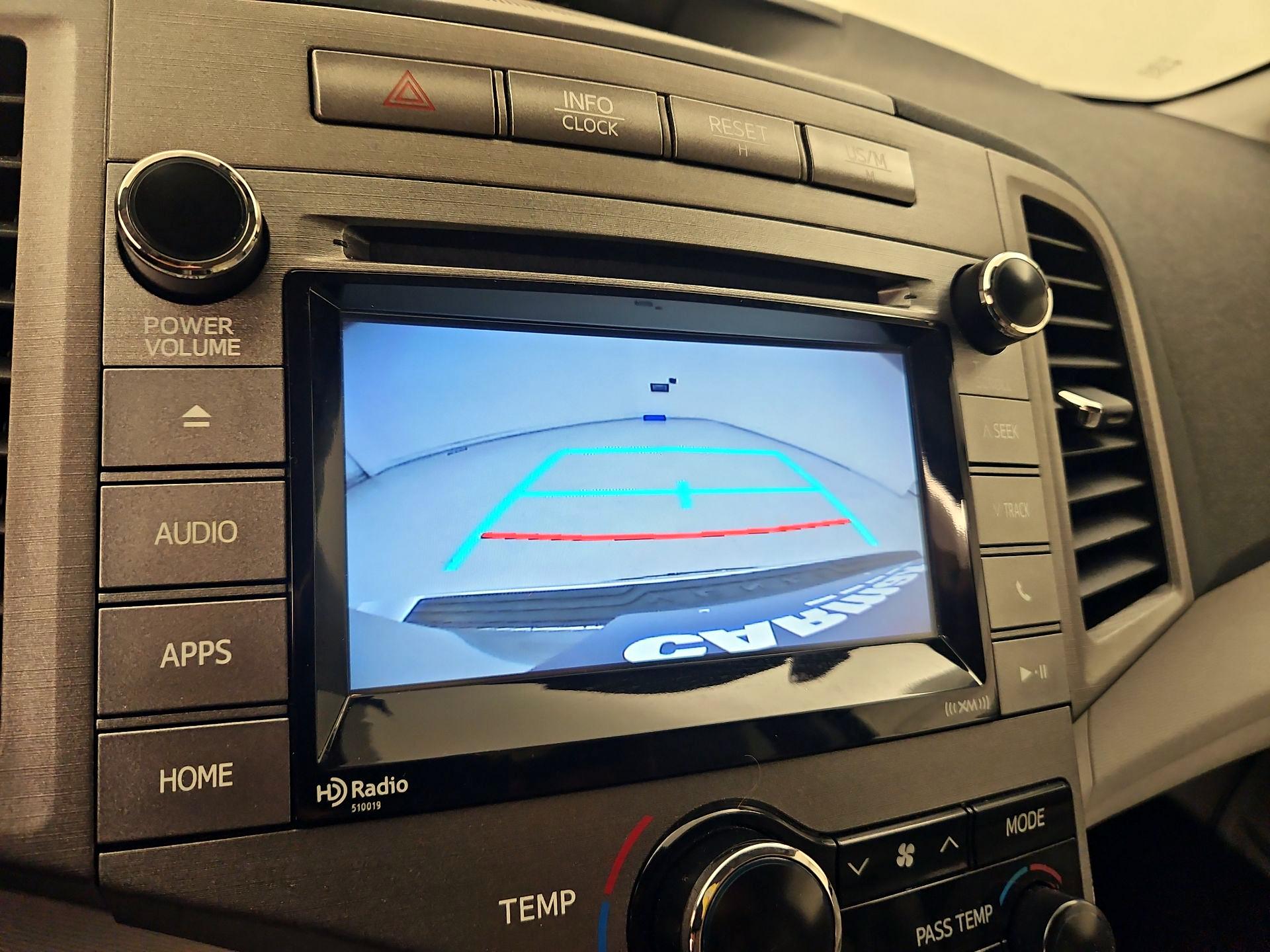 Thumbnail: 2015 Toyota Venza - 14