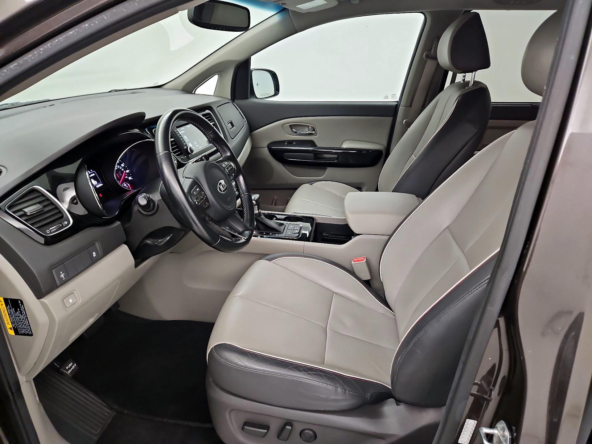 Thumbnail: 2017 Kia Sedona - 11