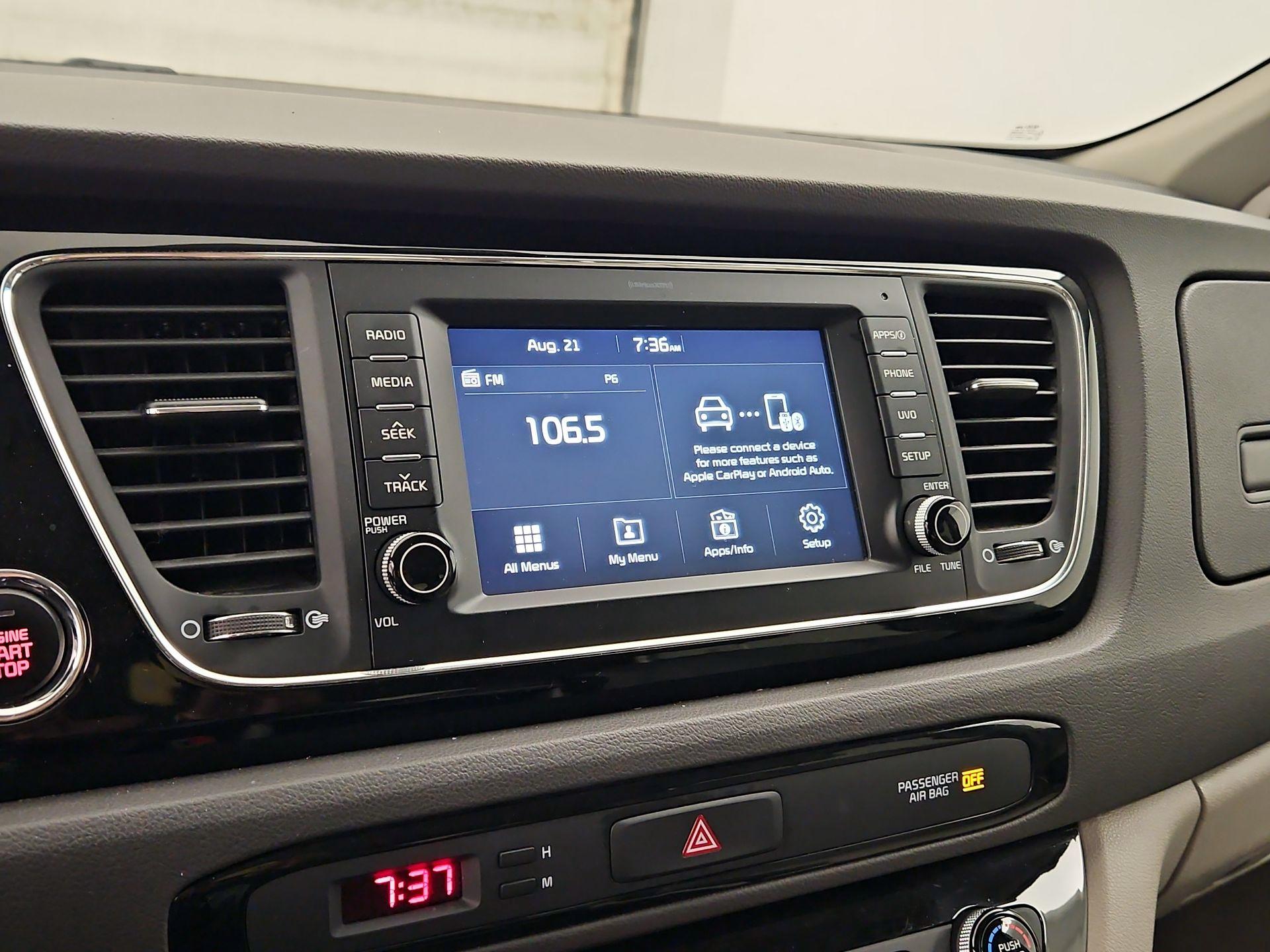 Thumbnail: 2017 Kia Sedona - 15