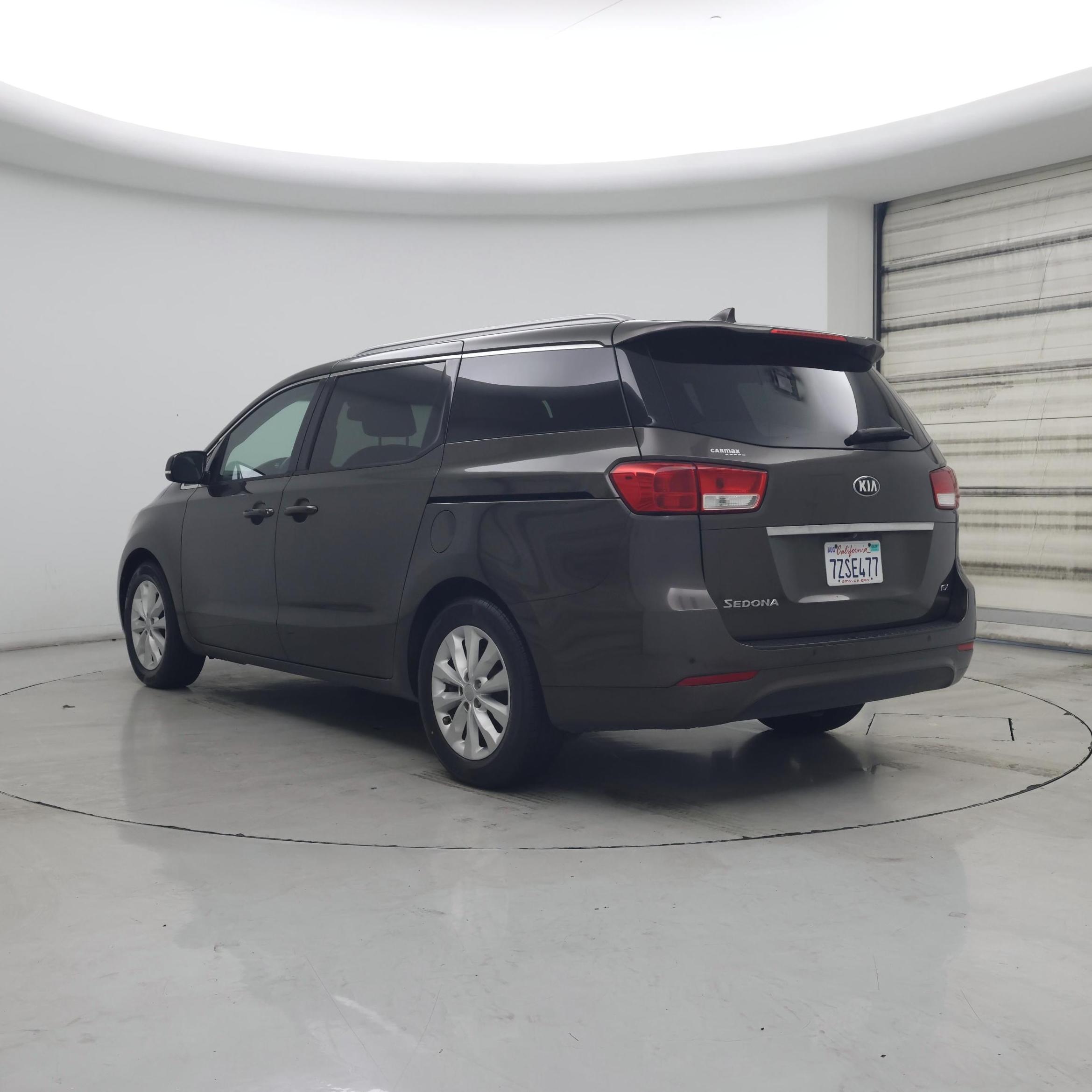 Thumbnail: 2017 Kia Sedona - 2