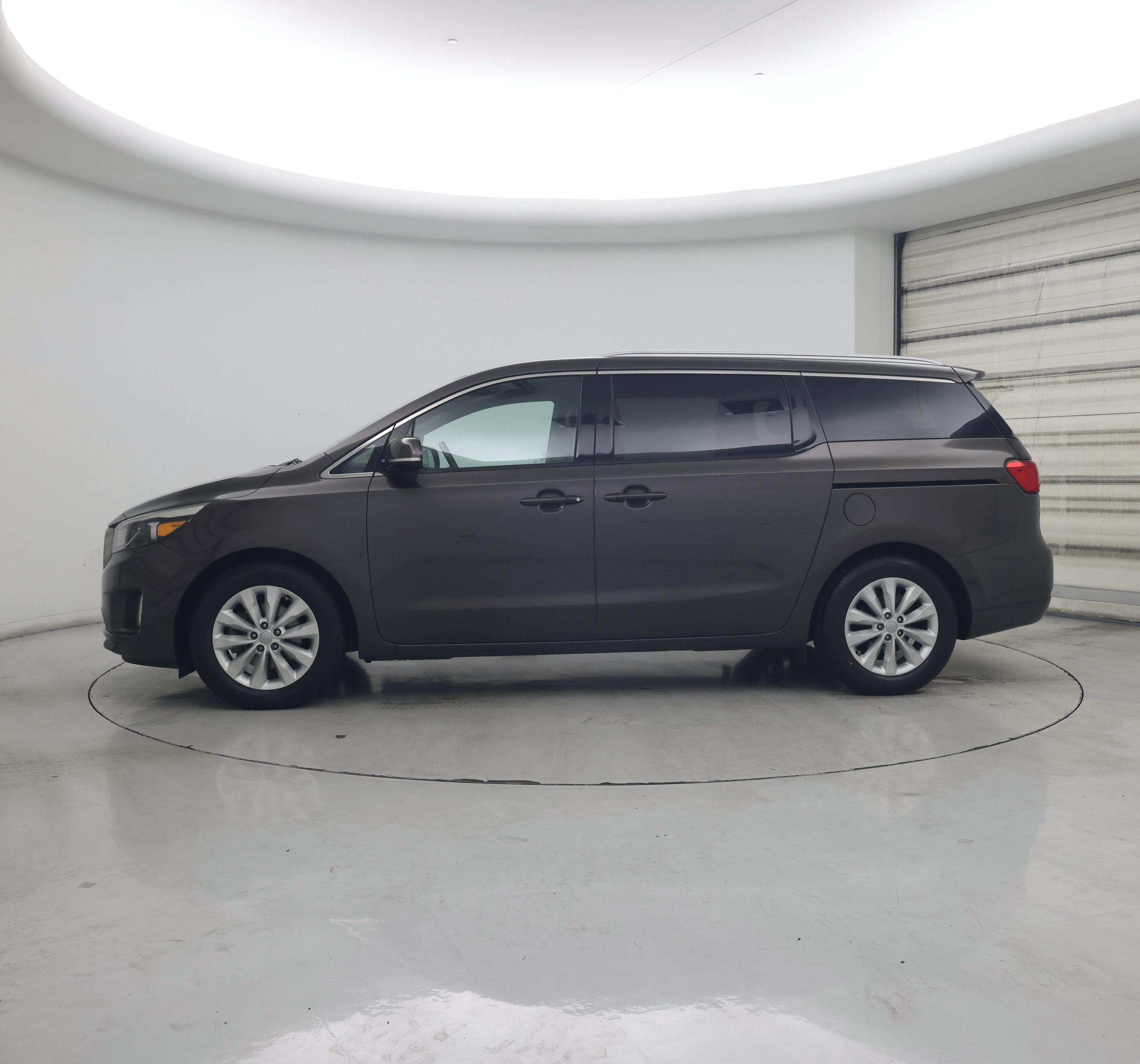 Thumbnail: 2017 Kia Sedona - 3