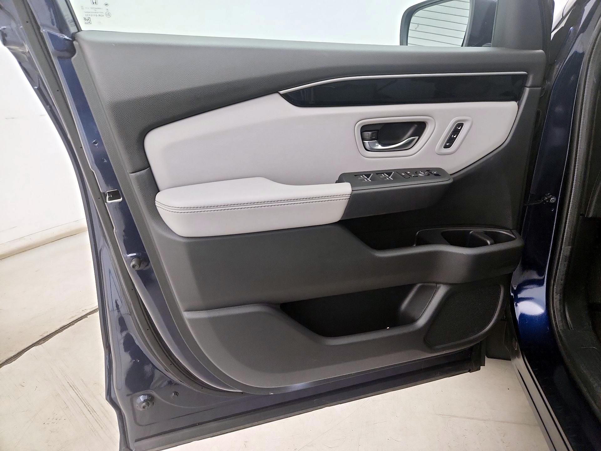 Thumbnail: 2024 Honda Pilot - 12