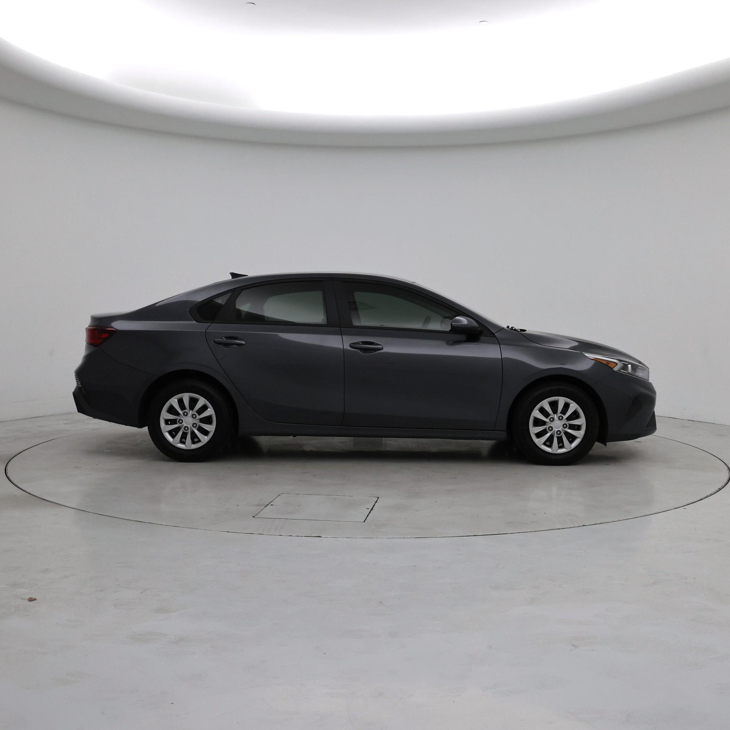 Thumbnail: 2024 Kia Forte - 7