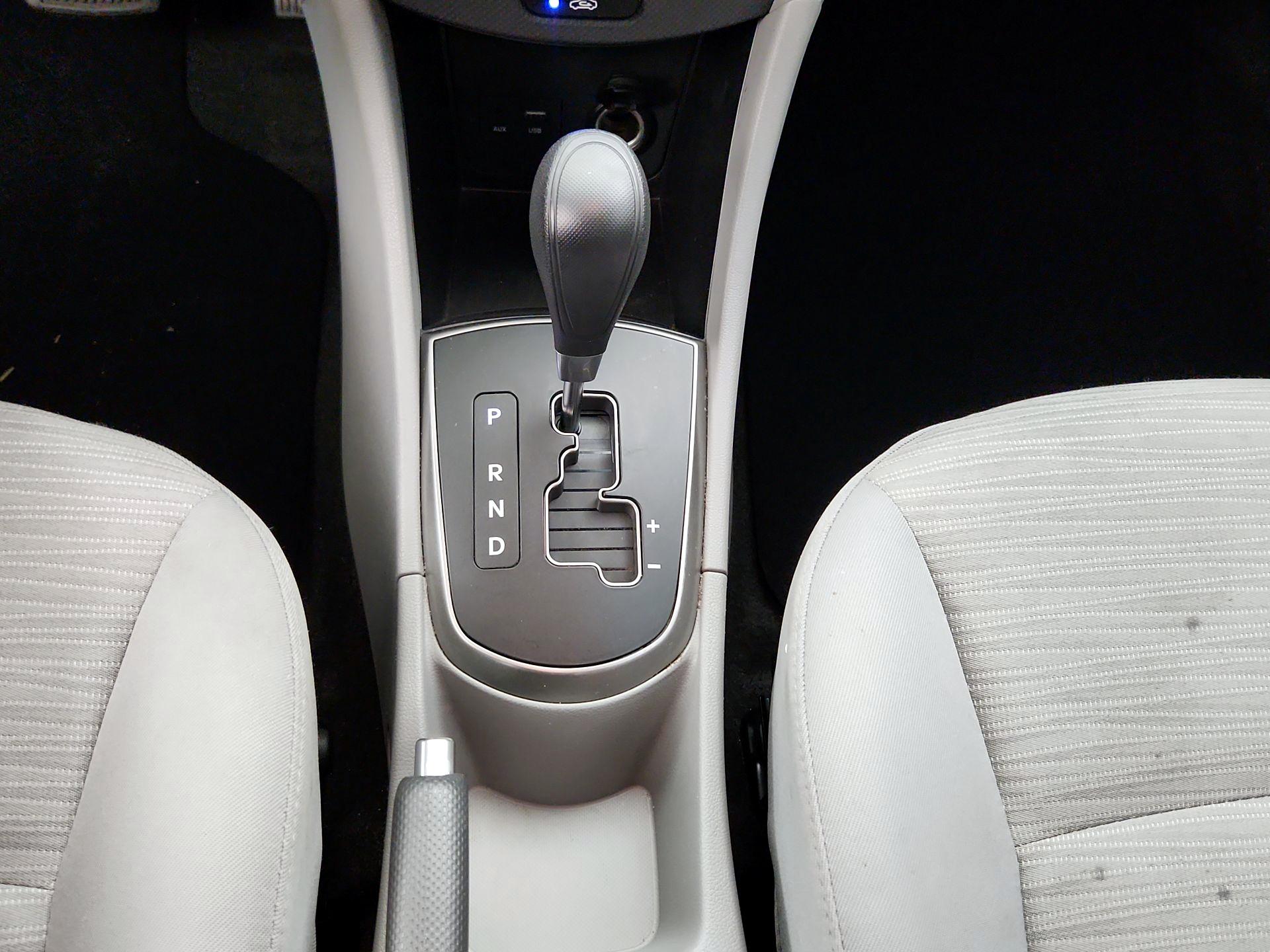 Thumbnail: 2017 Hyundai Accent - 16