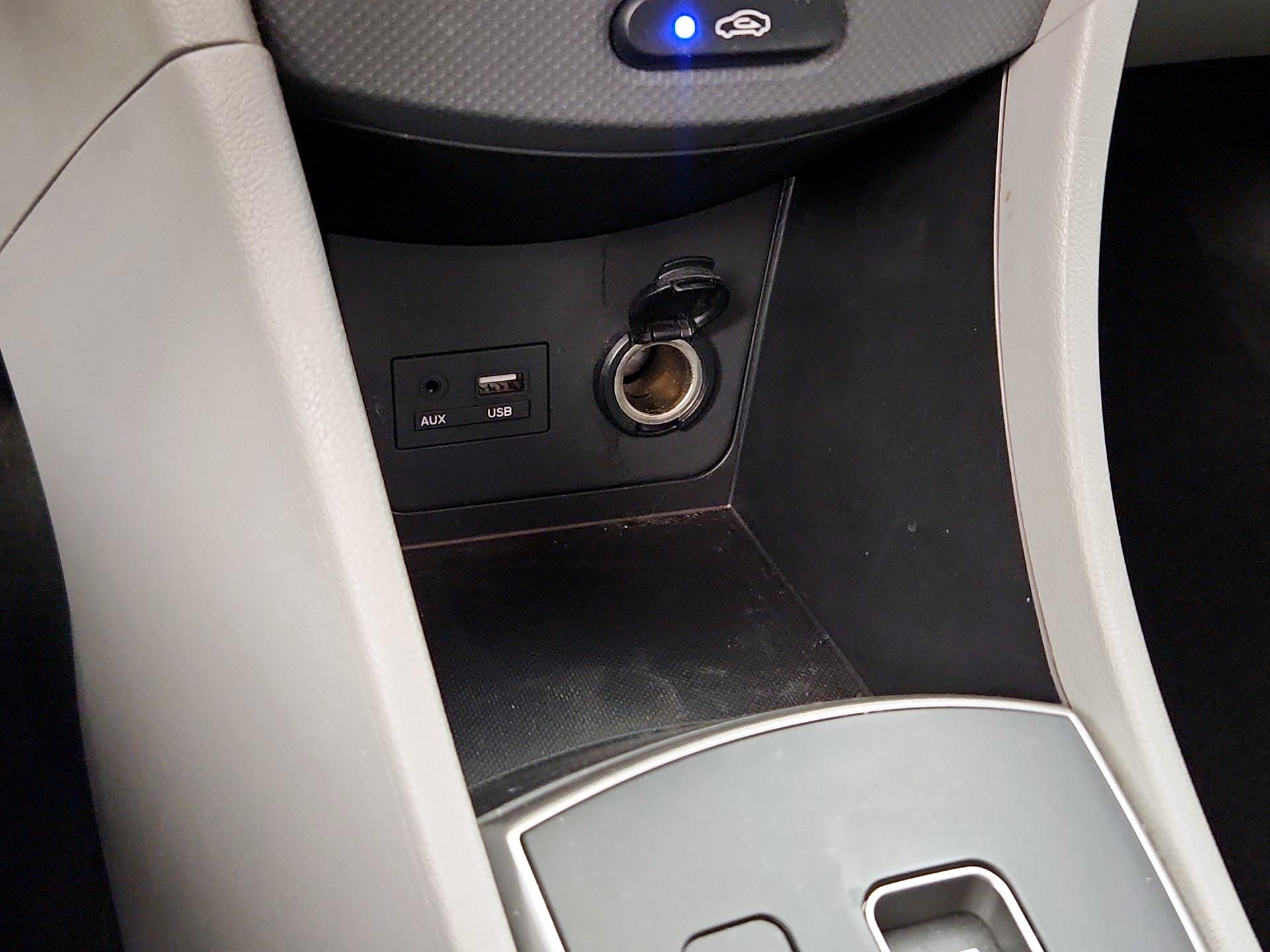 Thumbnail: 2017 Hyundai Accent - 17