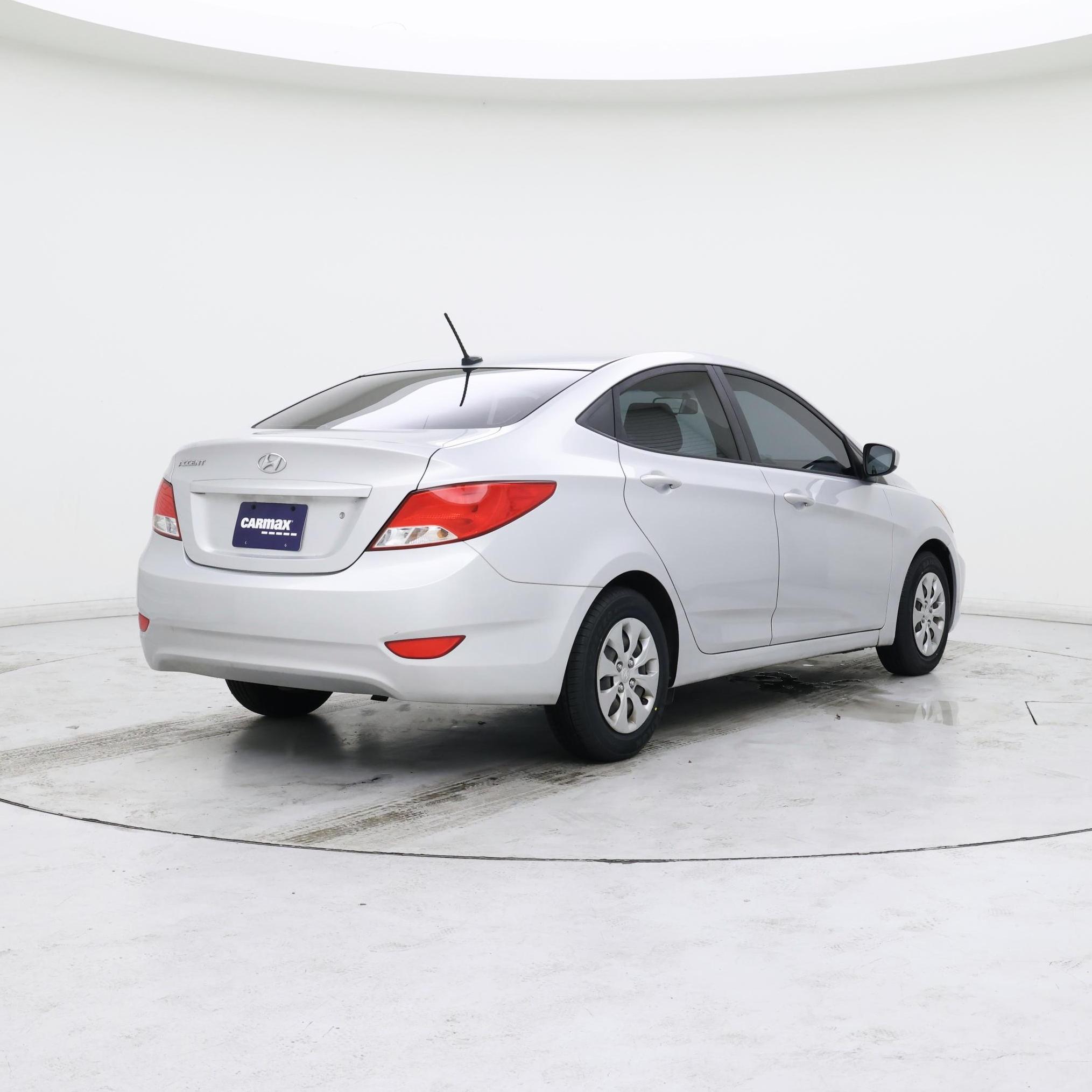 Thumbnail: 2017 Hyundai Accent - 8