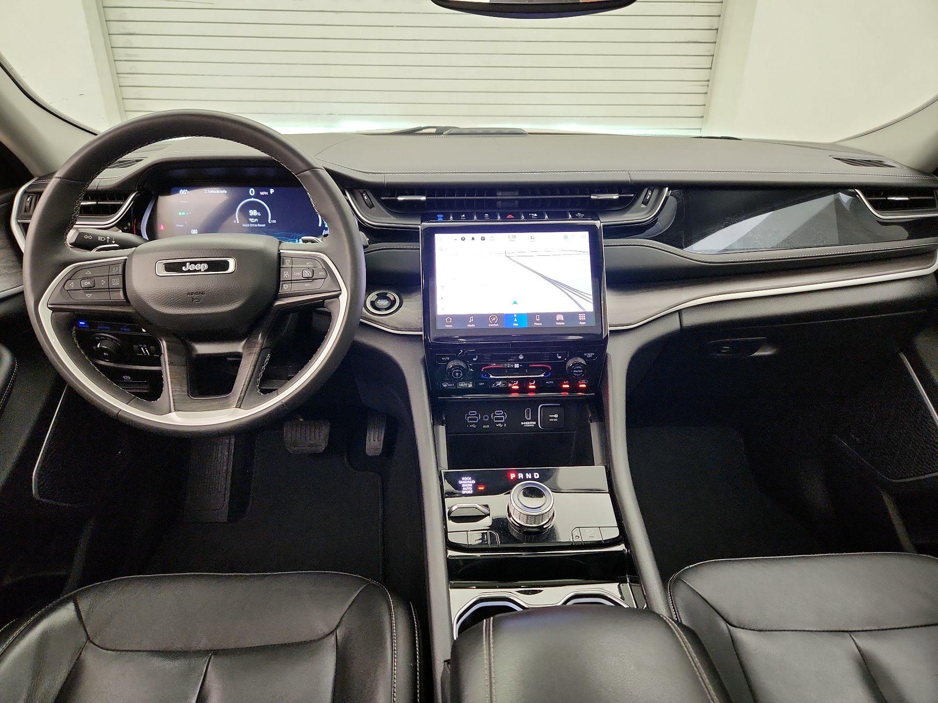 Thumbnail: 2022 Jeep Grand Cherokee - 9