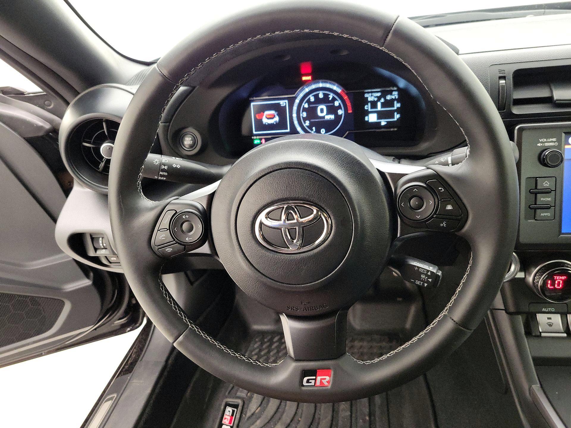 Thumbnail: 2024 Toyota GR86 - 10