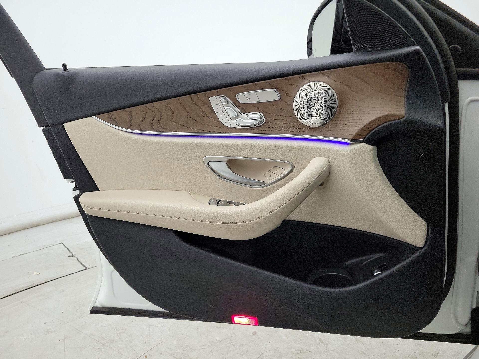 Thumbnail: 2022 Mercedes-Benz E-Class - 12