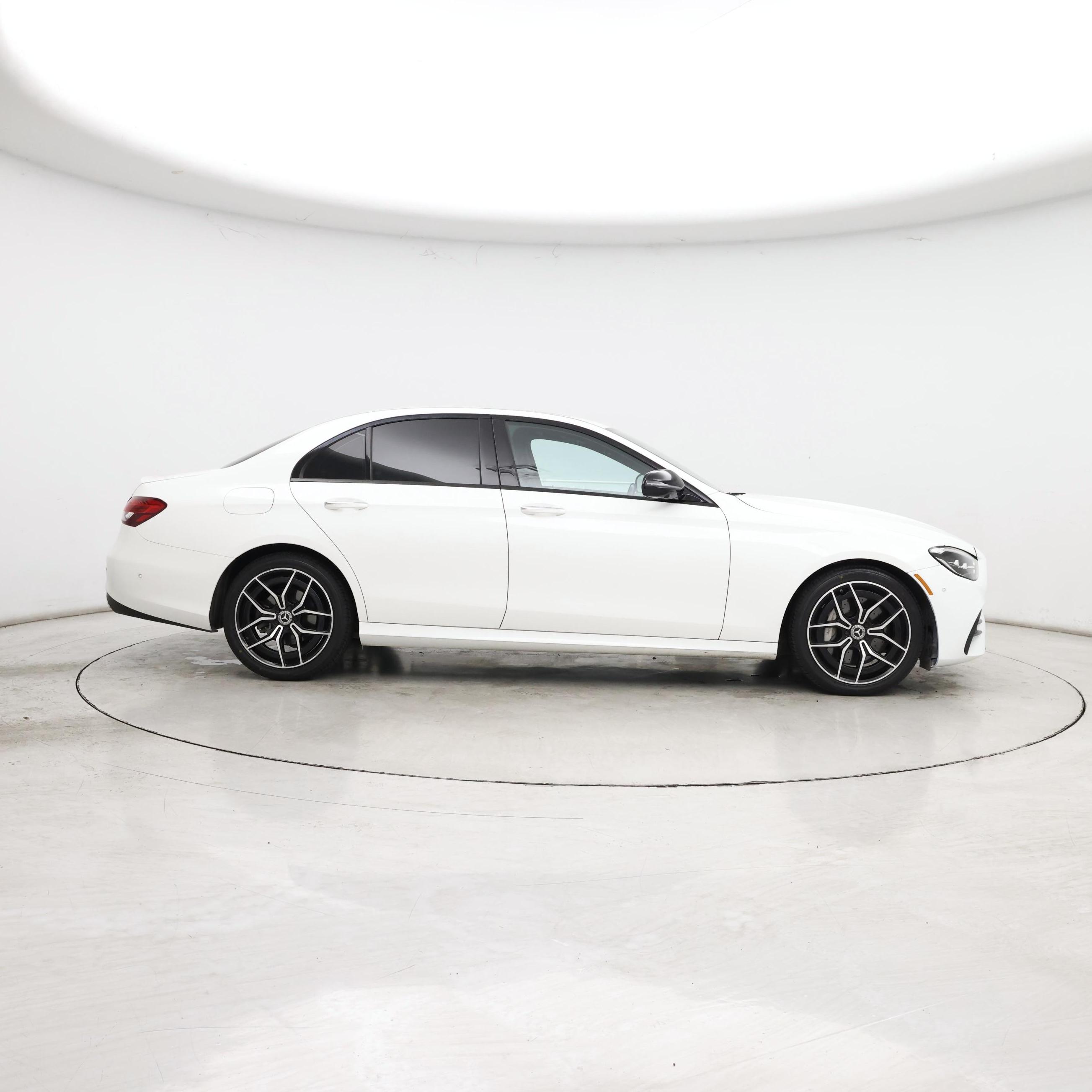 Thumbnail: 2022 Mercedes-Benz E-Class - 7