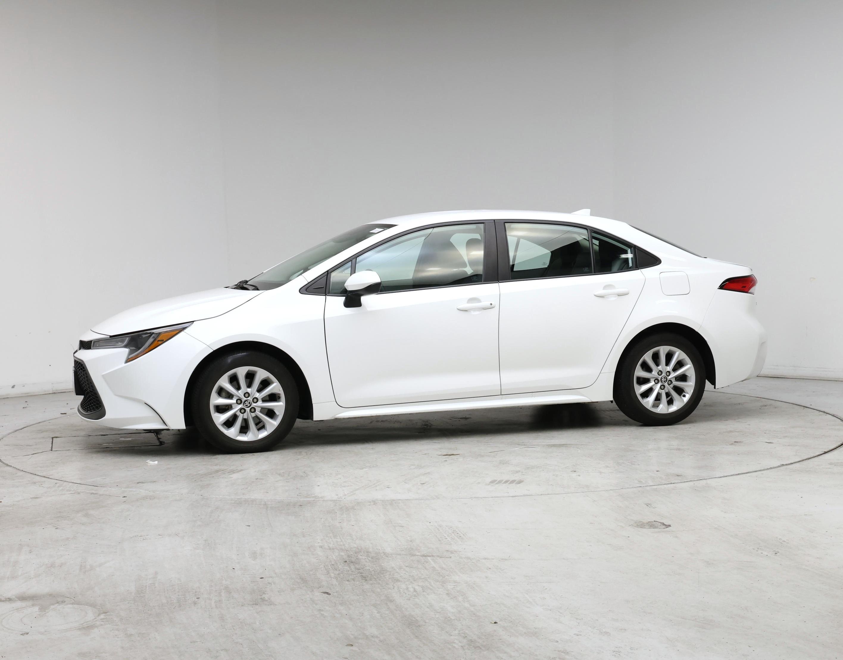 Thumbnail: 2021 Toyota Corolla - 3