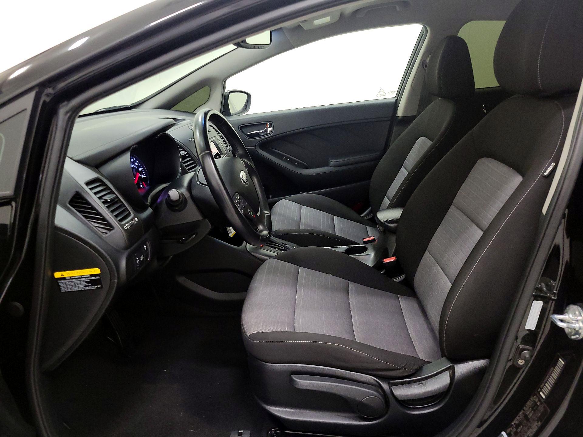 Thumbnail: 2014 Kia Forte - 11