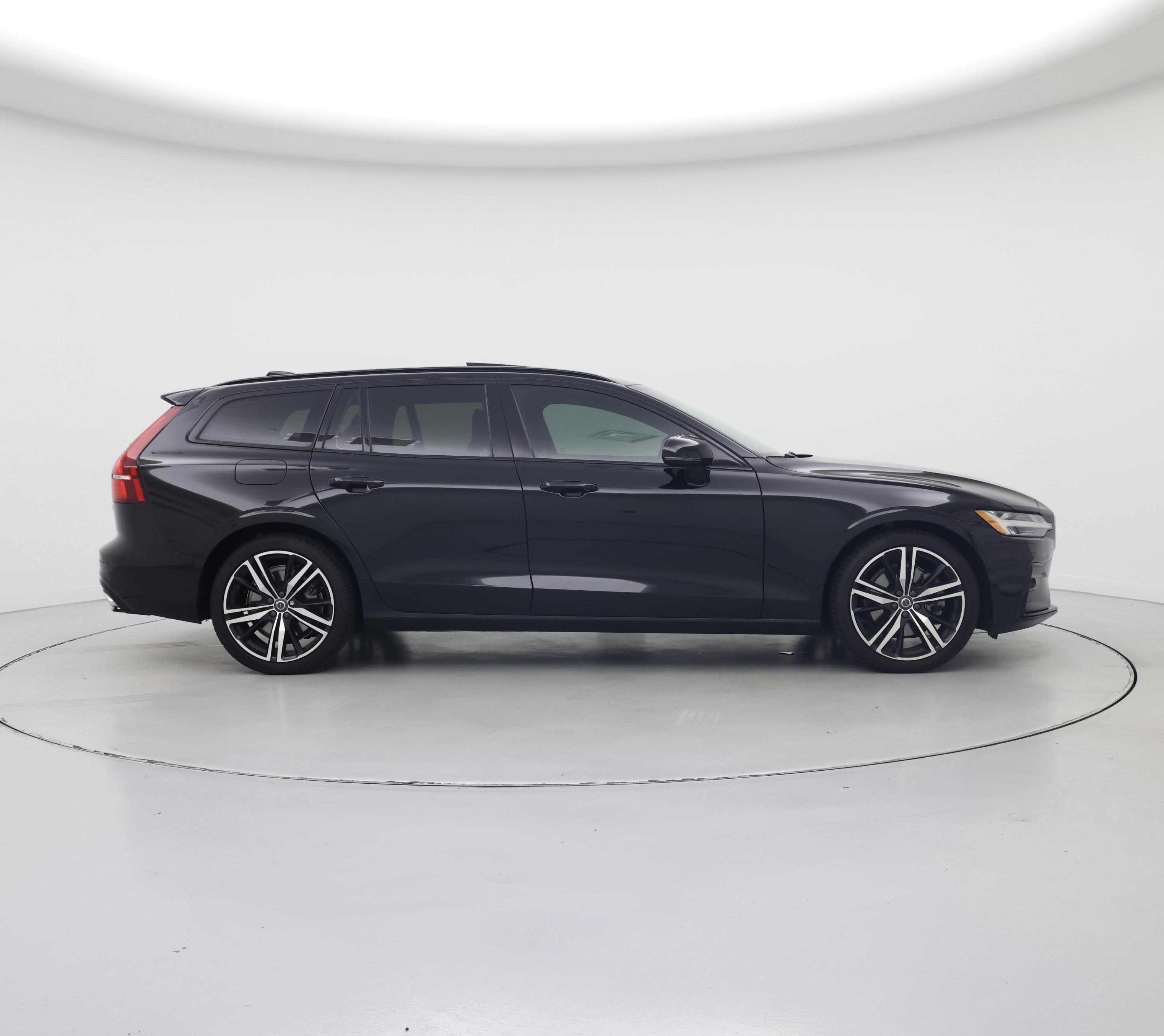 Thumbnail: 2020 Volvo V60 - 7
