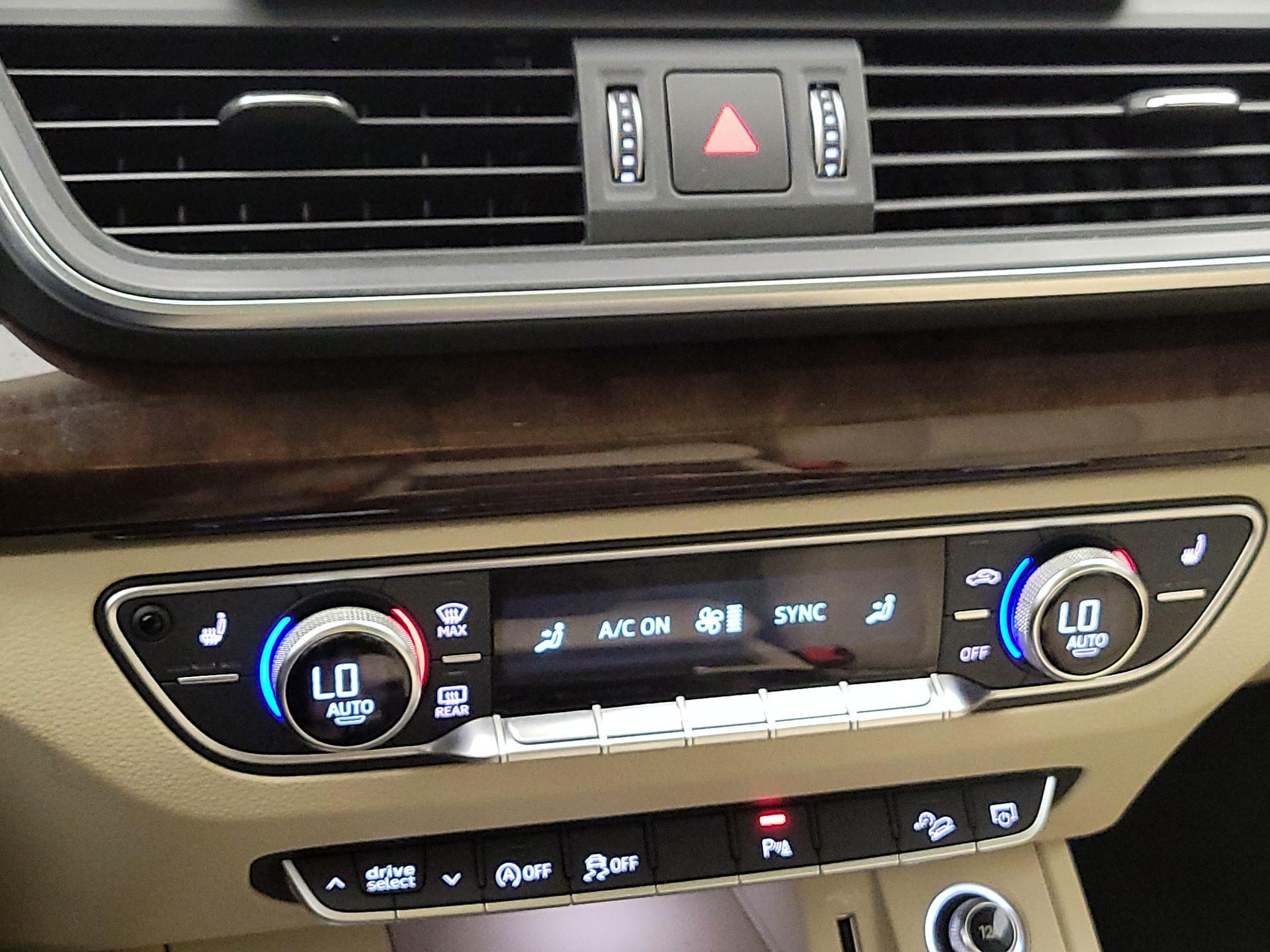 Thumbnail: 2019 Audi Q5 - 16