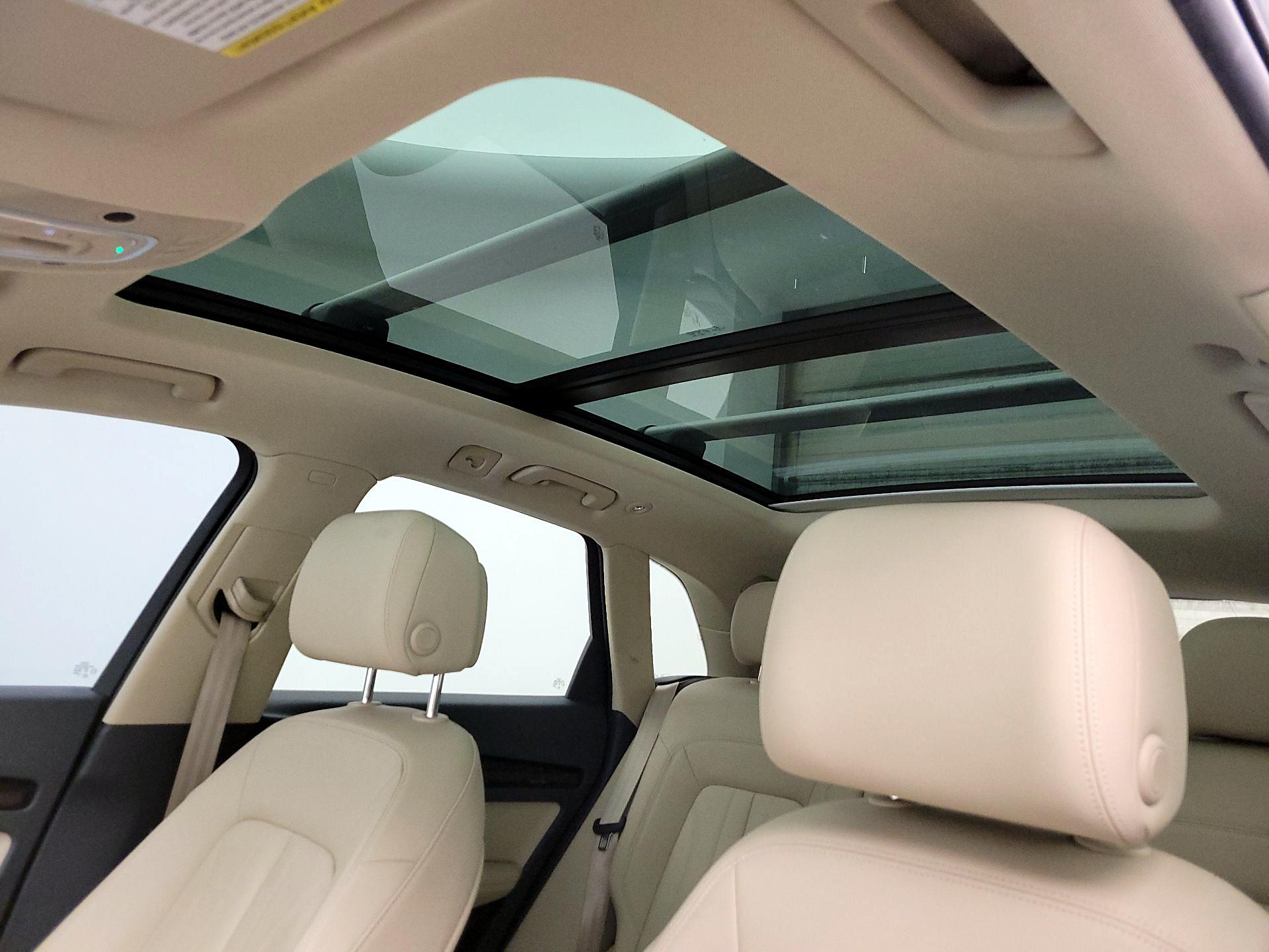 Thumbnail: 2019 Audi Q5 - 19