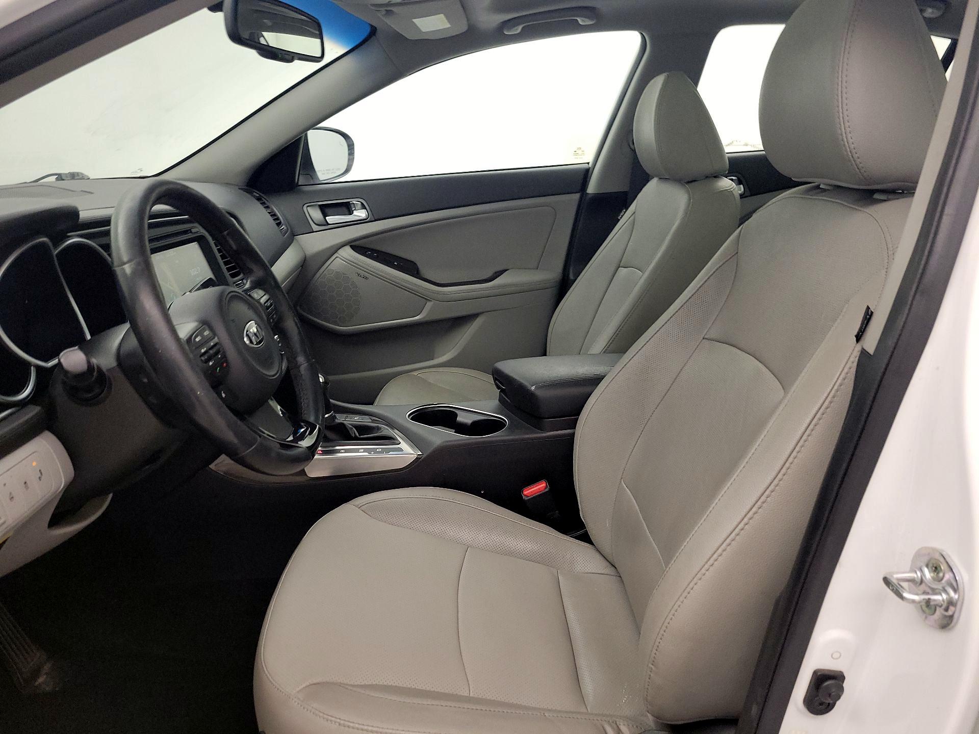 Thumbnail: 2015 Kia Optima - 11