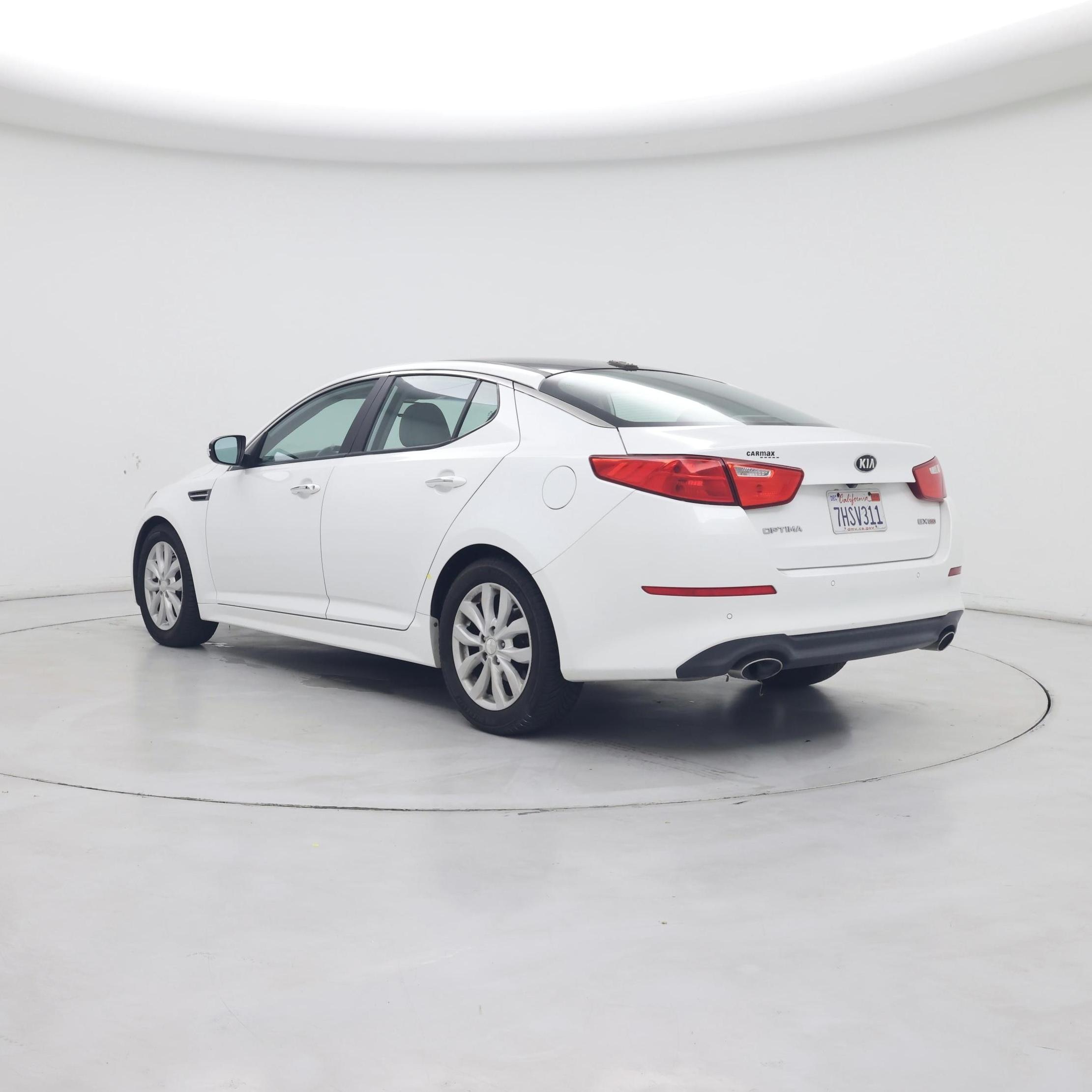Thumbnail: 2015 Kia Optima - 2