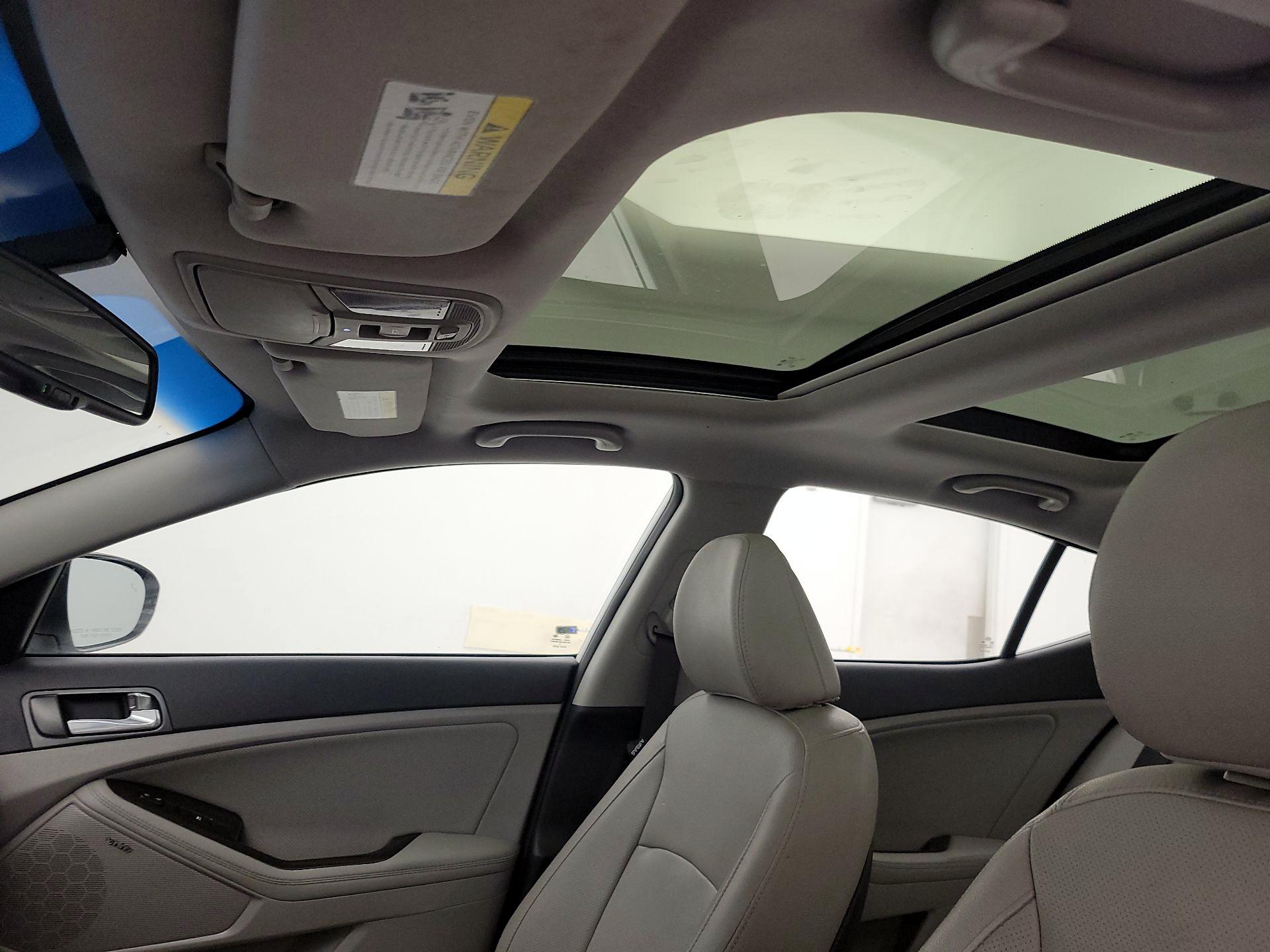 Thumbnail: 2015 Kia Optima - 19