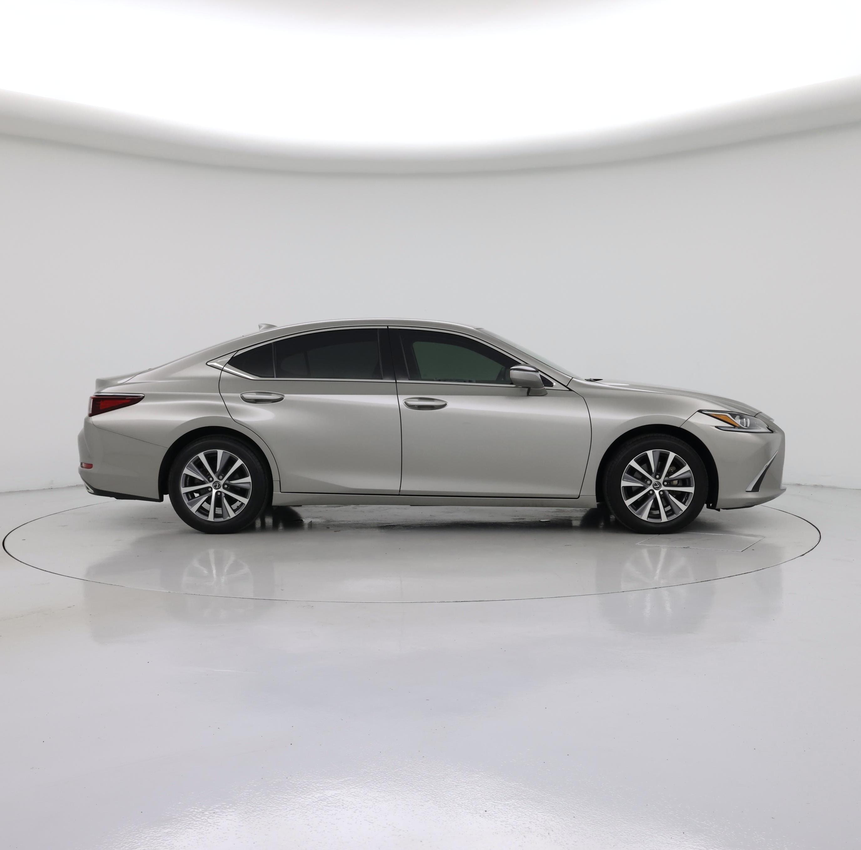 Thumbnail: 2019 Lexus ES - 7
