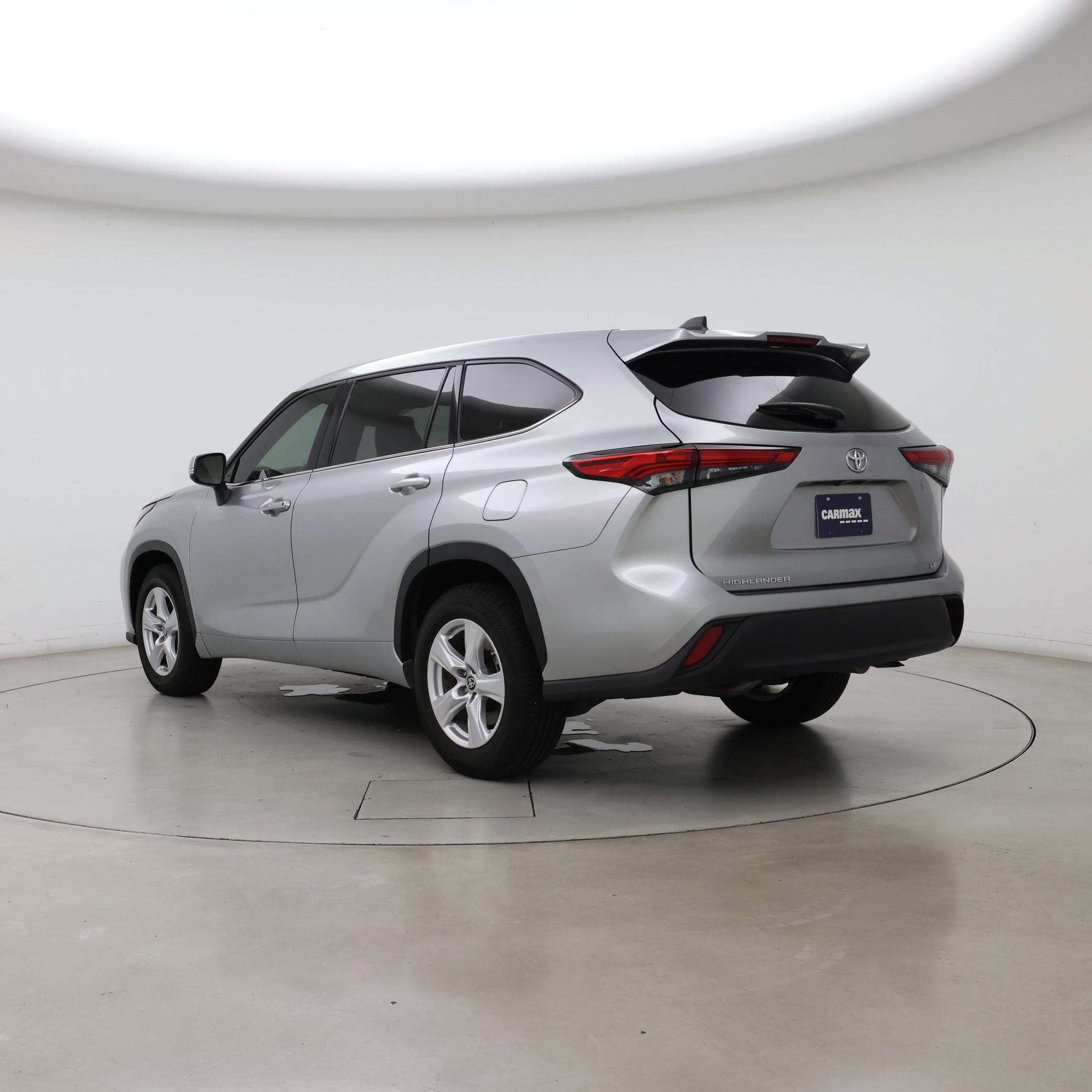 Thumbnail: 2022 Toyota Highlander - 2