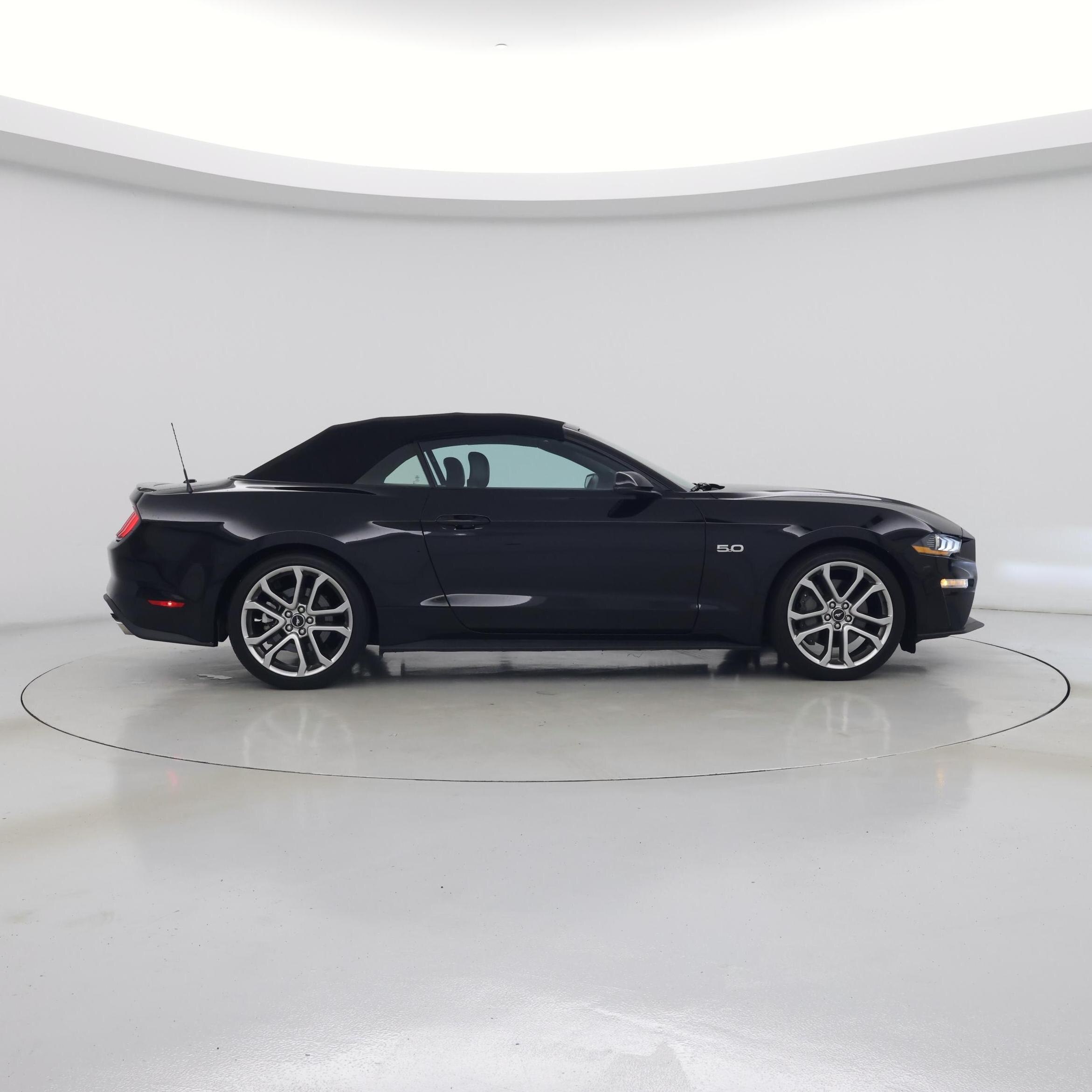 Thumbnail: 2021 Ford Mustang - 7