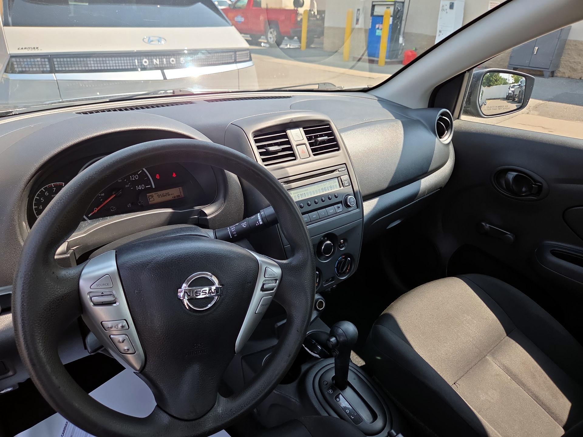 Thumbnail: 2017 Nissan Versa - 9