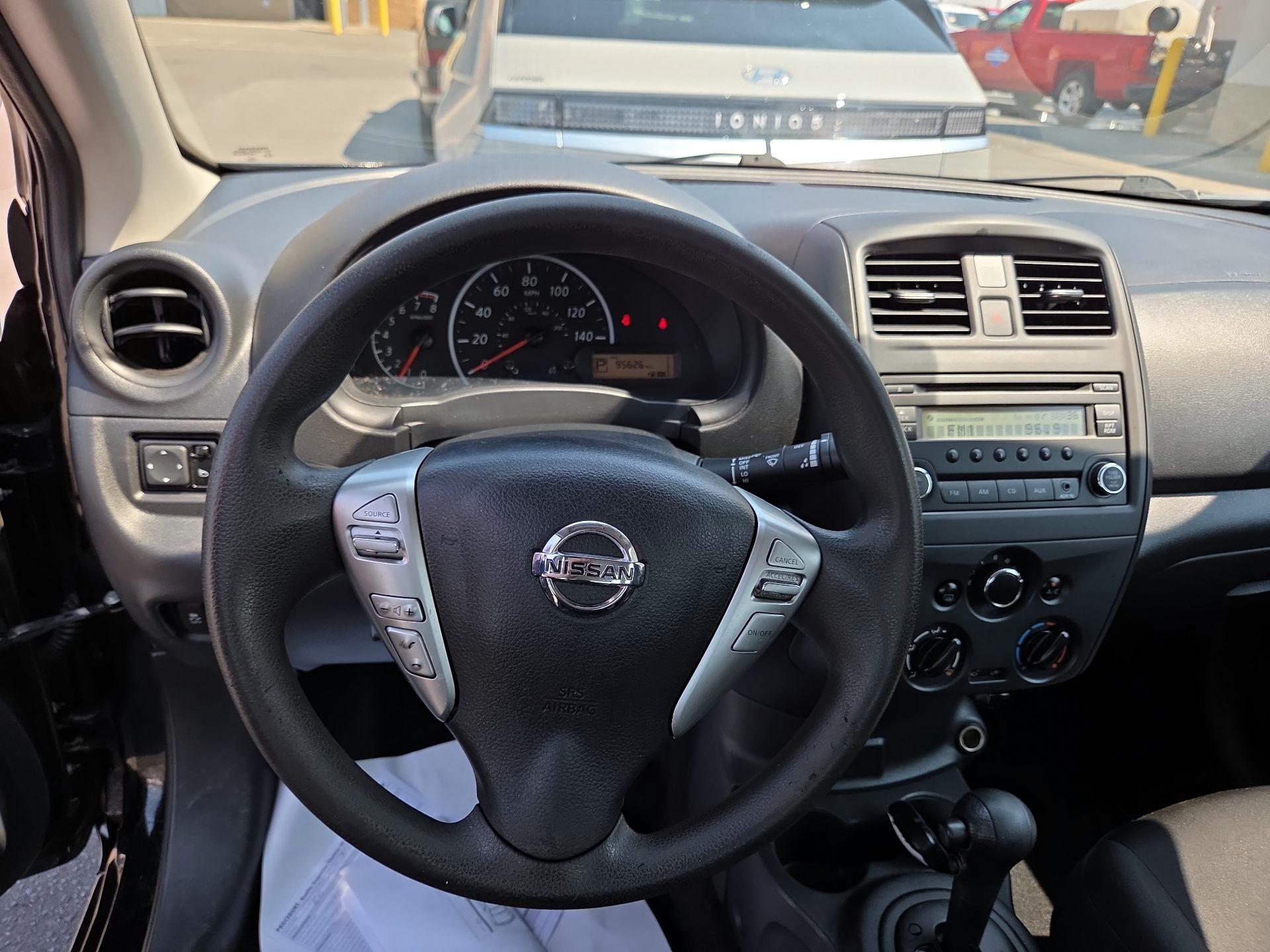 Thumbnail: 2017 Nissan Versa - 10