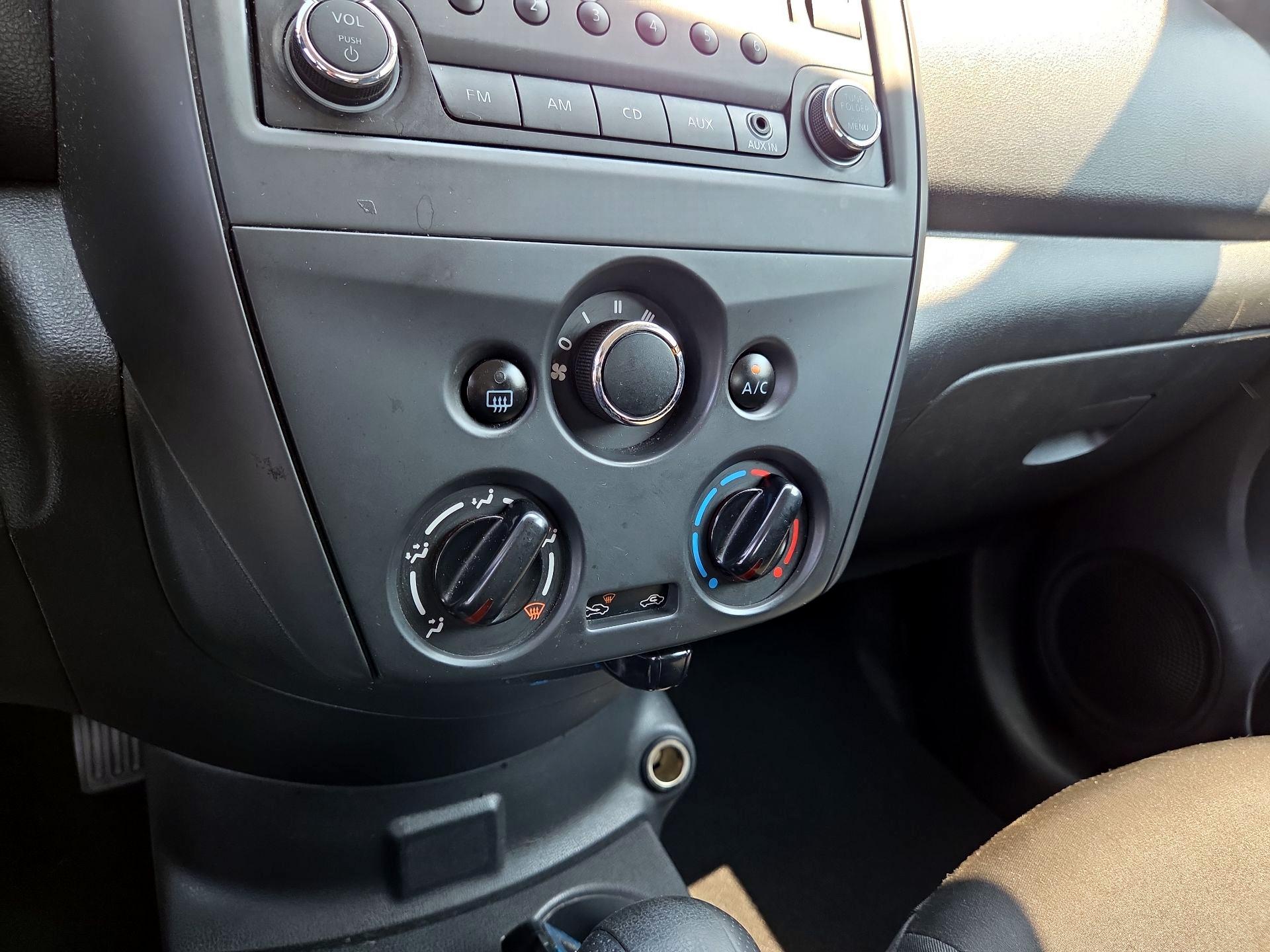 Thumbnail: 2017 Nissan Versa - 15