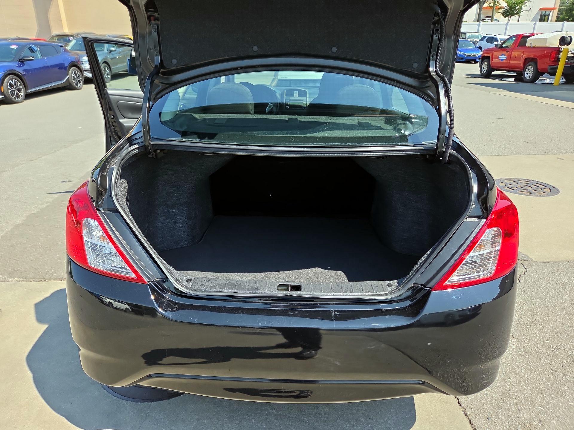 Thumbnail: 2017 Nissan Versa - 19