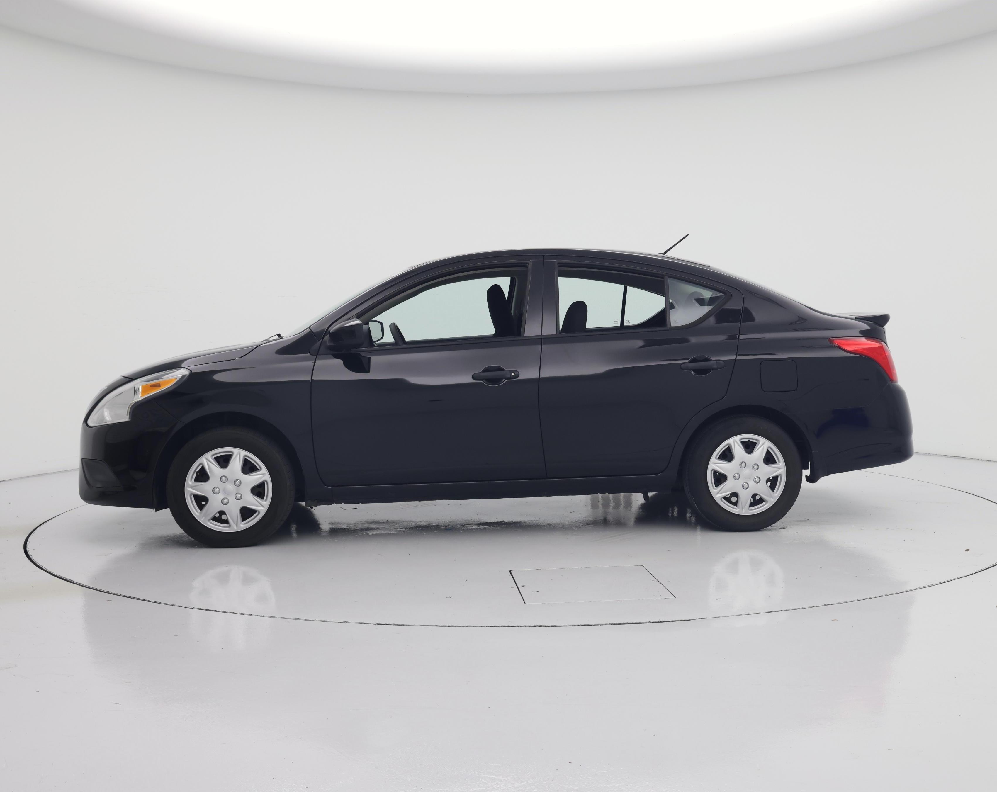 Thumbnail: 2017 Nissan Versa - 3