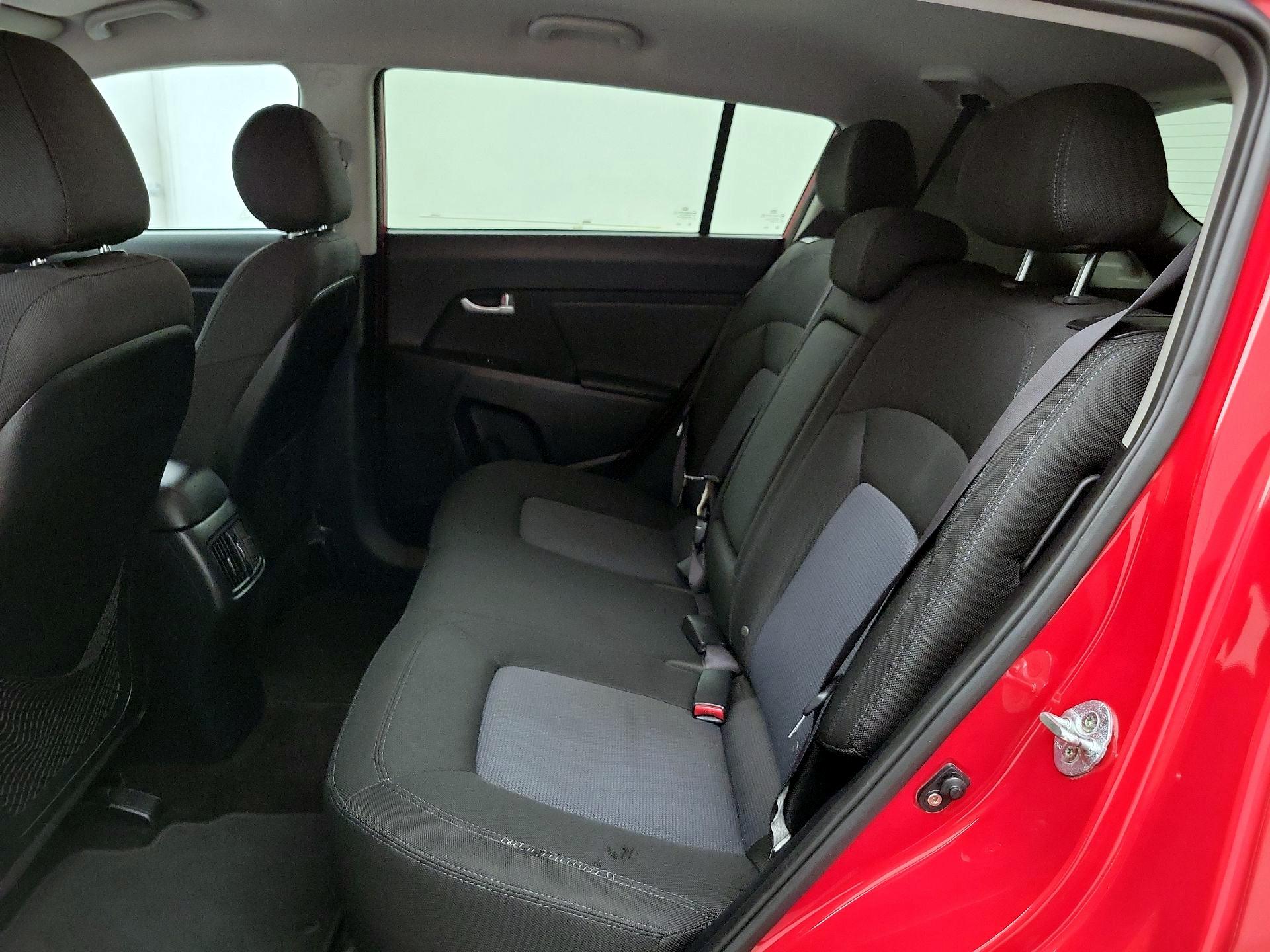 Thumbnail: 2015 Kia Sportage - 19