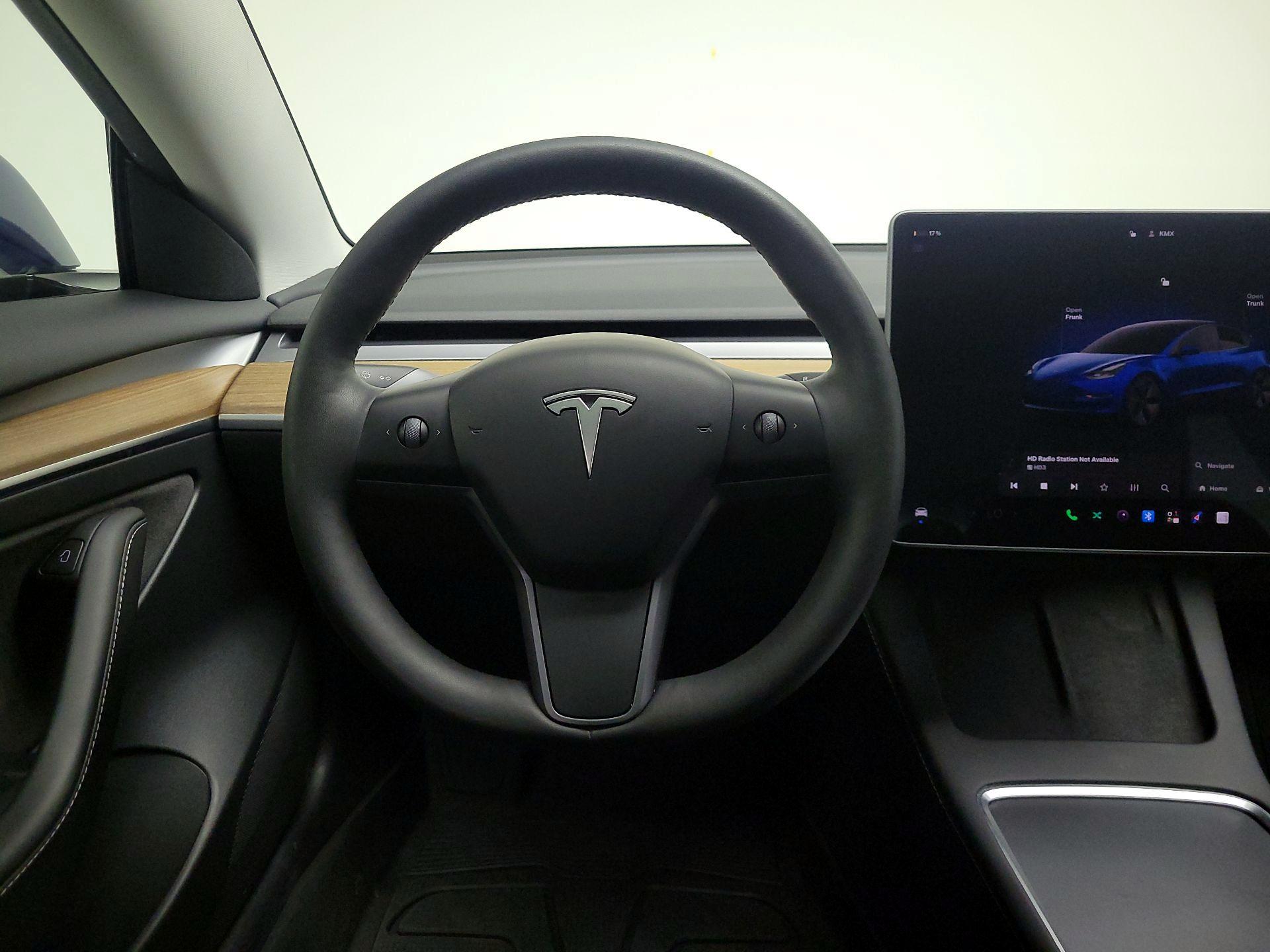Thumbnail: 2023 Tesla Model 3 - 10