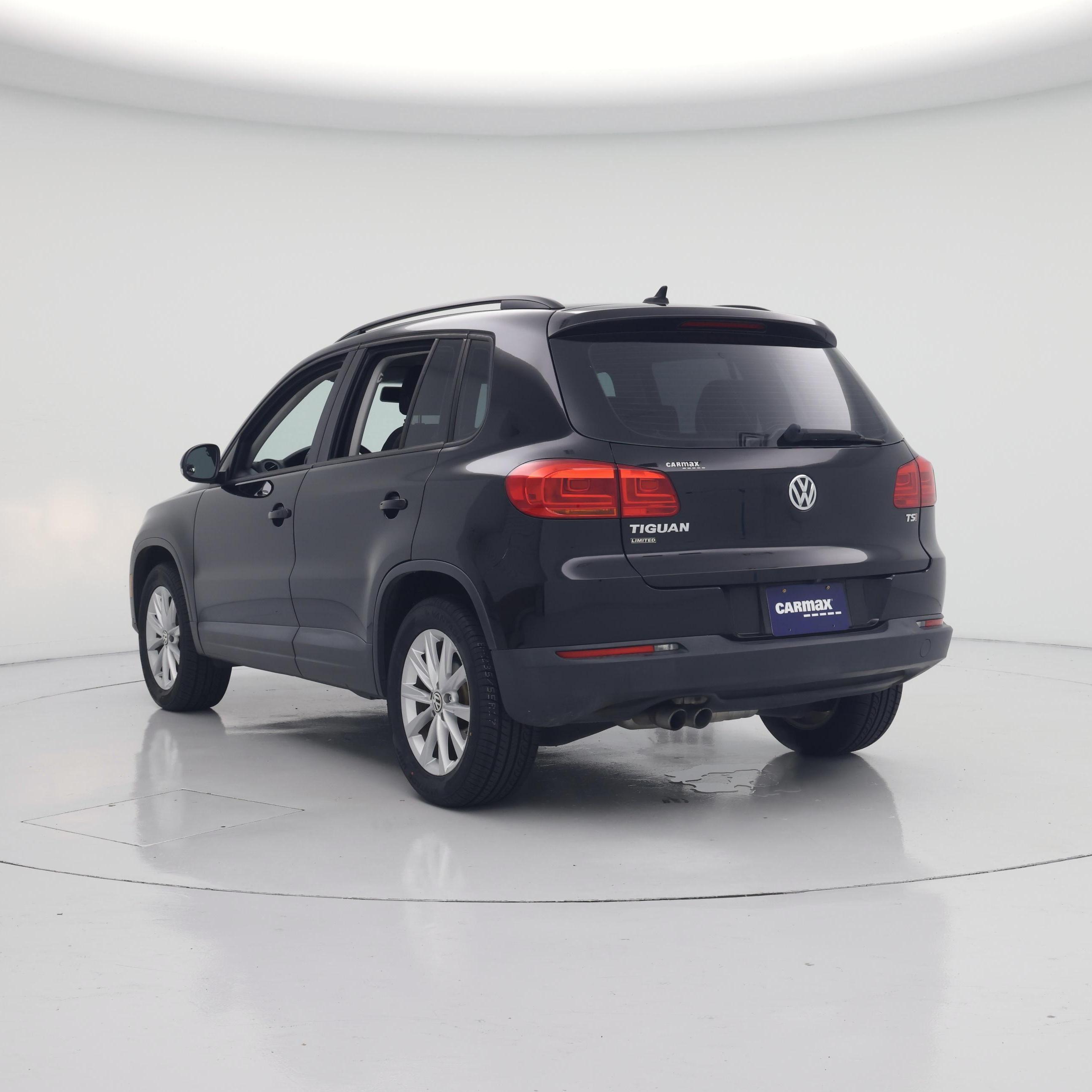 Thumbnail: 2017 Volkswagen Tiguan - 2