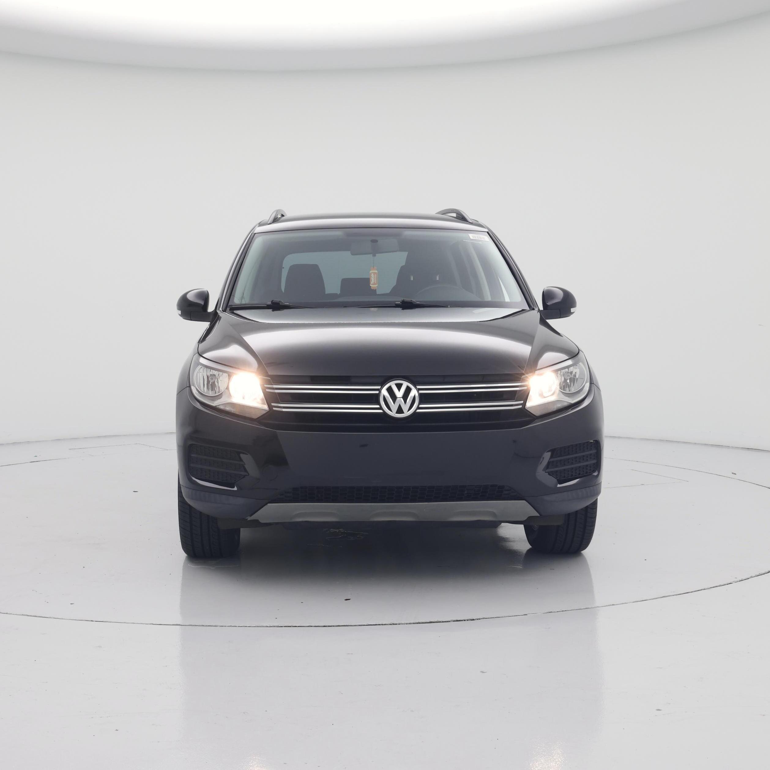 Thumbnail: 2017 Volkswagen Tiguan - 5