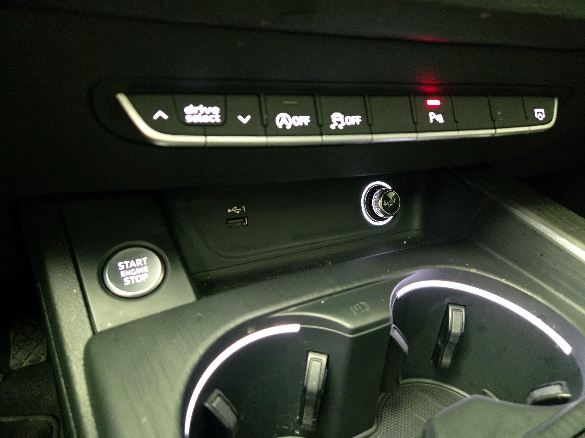 Thumbnail: 2019 Audi A4 - 18
