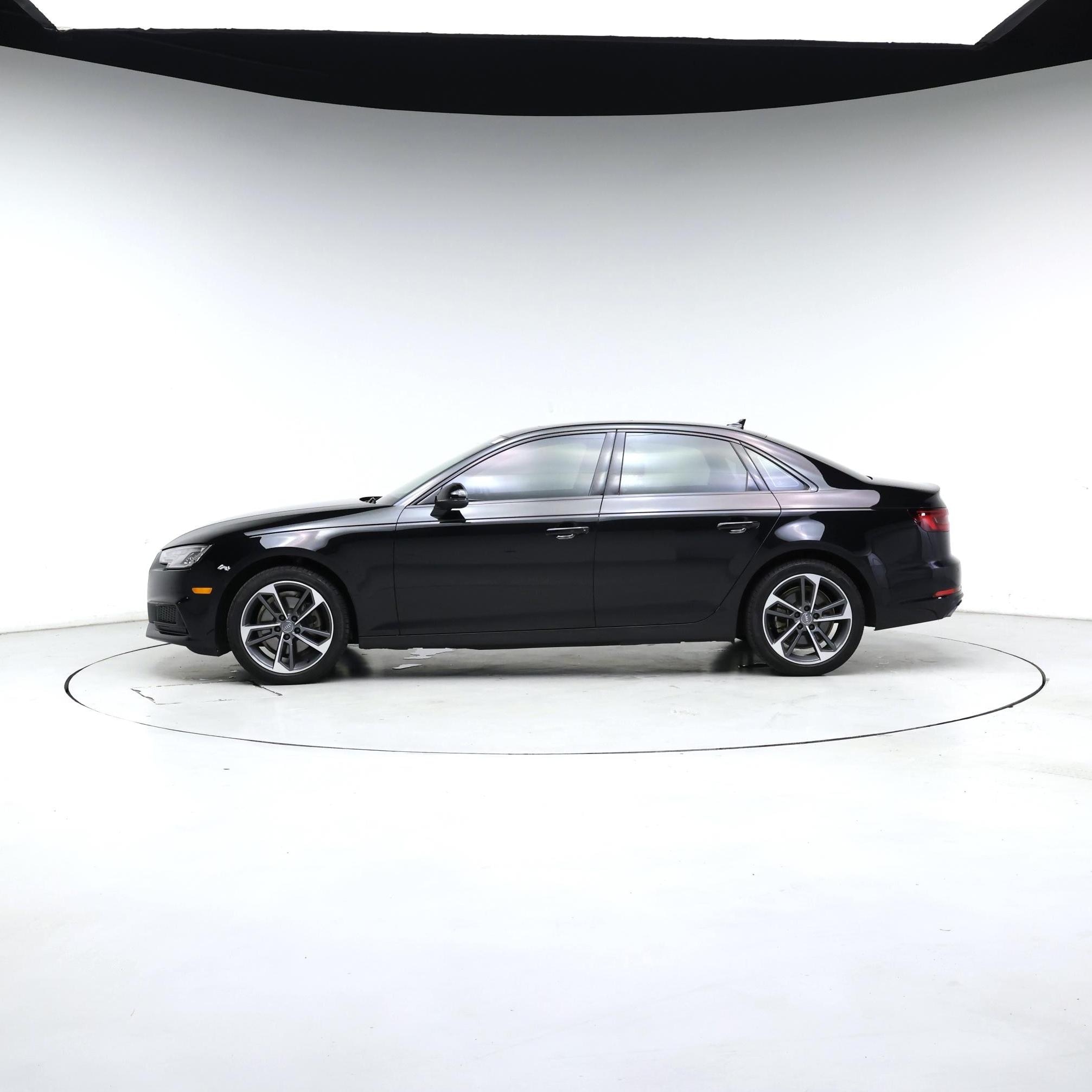 Thumbnail: 2019 Audi A4 - 3