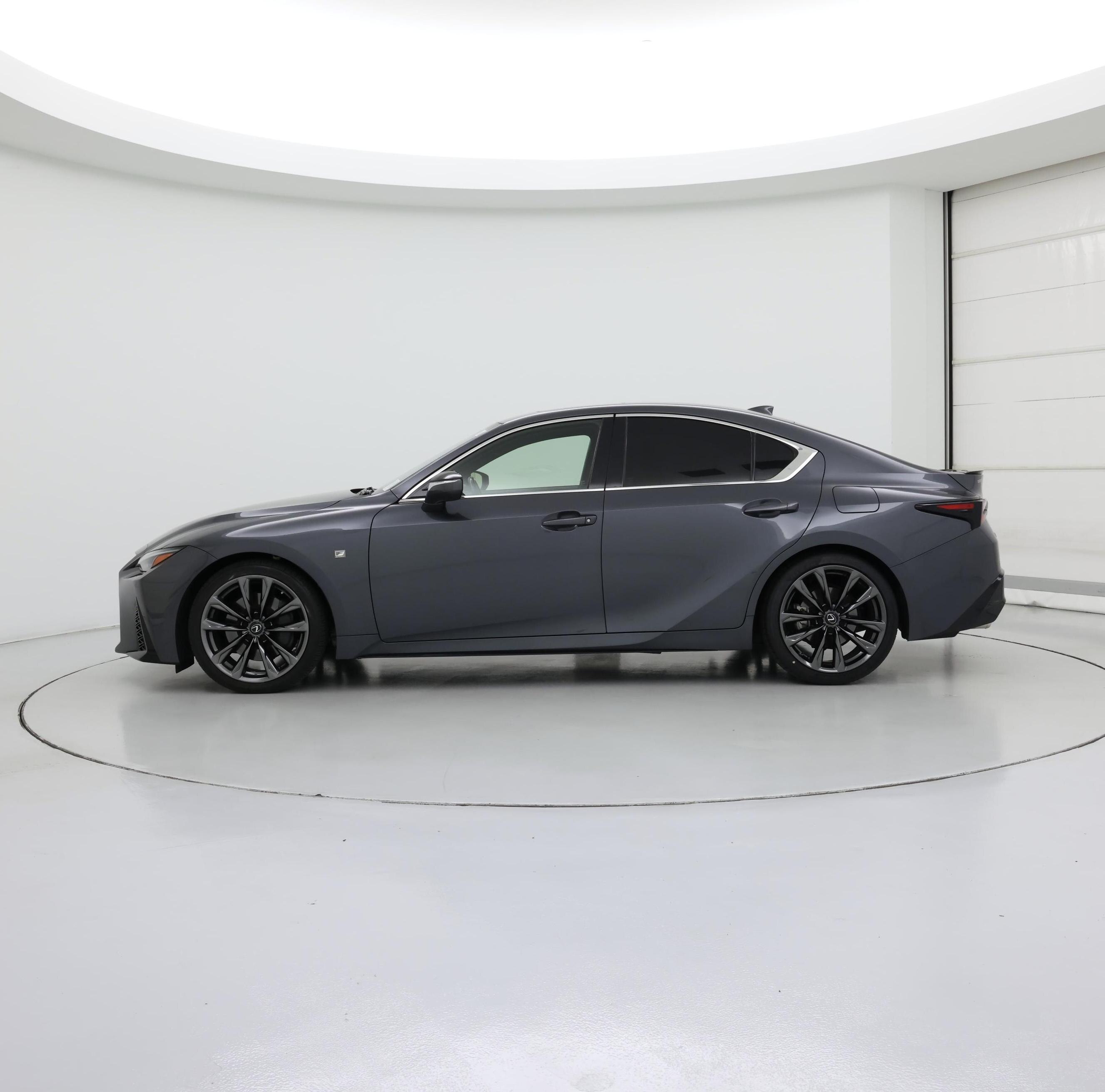 Thumbnail: 2021 Lexus IS - 3