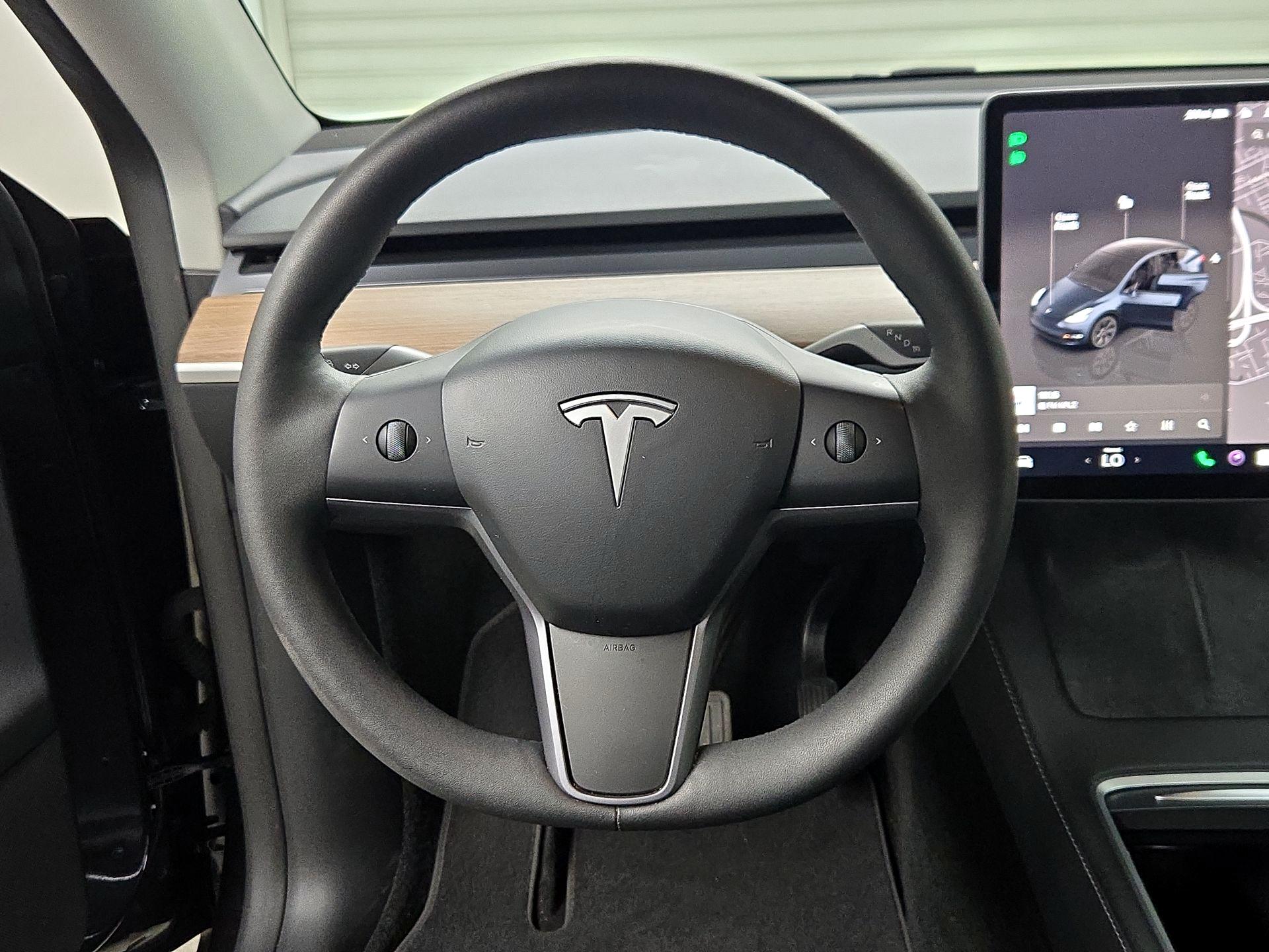 Thumbnail: 2024 Tesla Model Y - 10