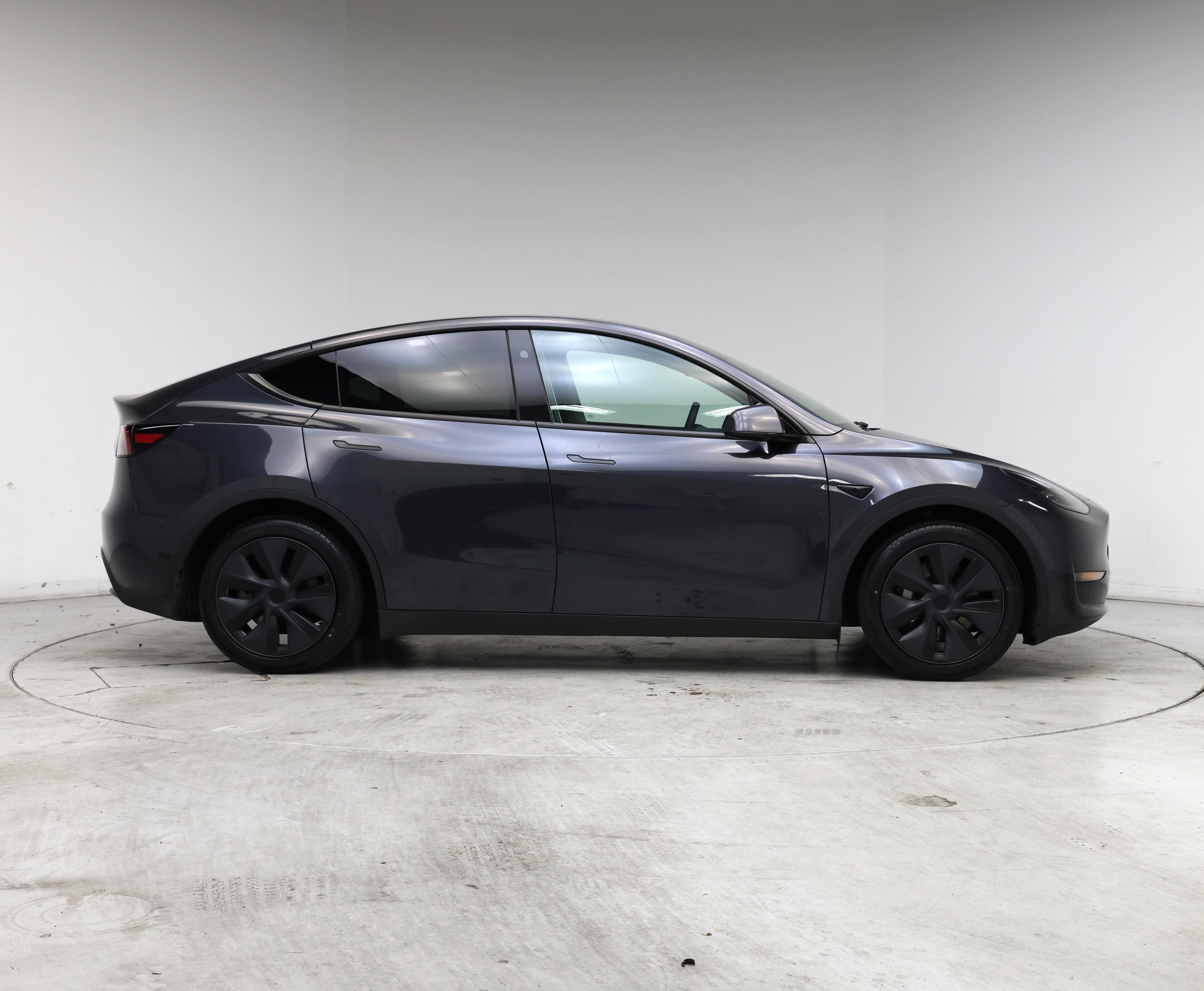 Thumbnail: 2024 Tesla Model Y - 7